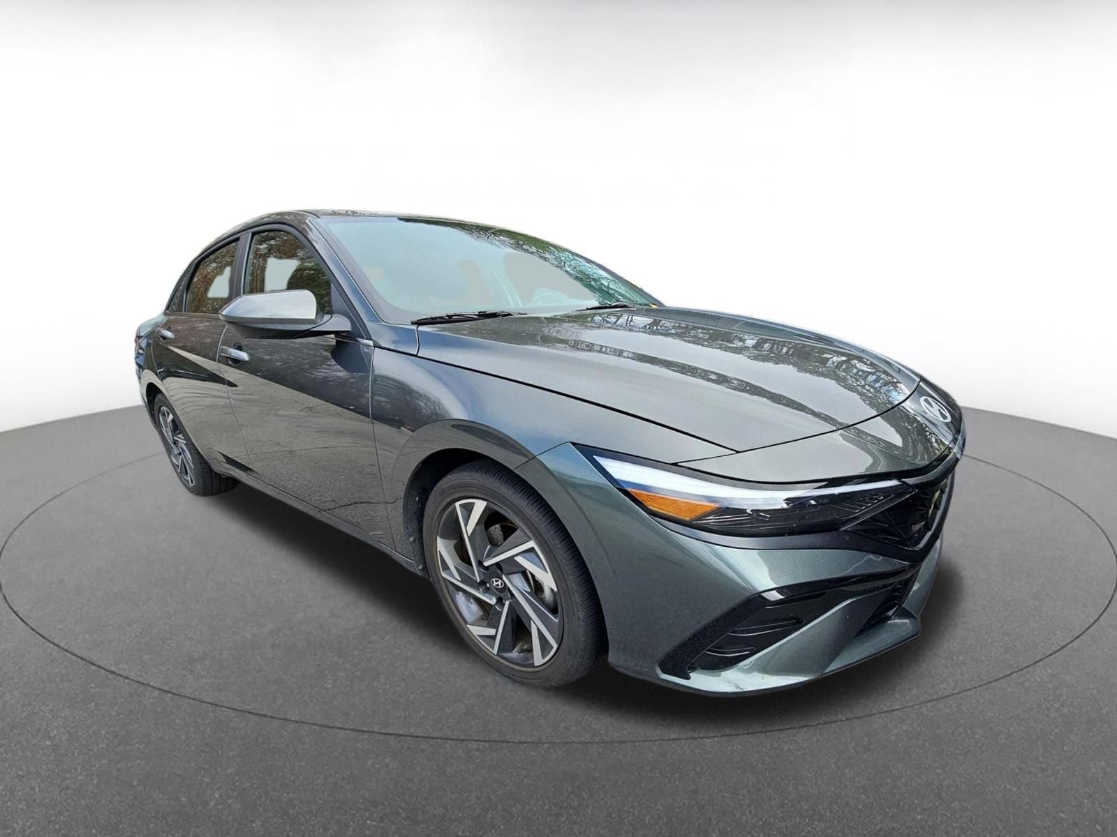 Thumbnail: 2025 Hyundai Elantra - 1