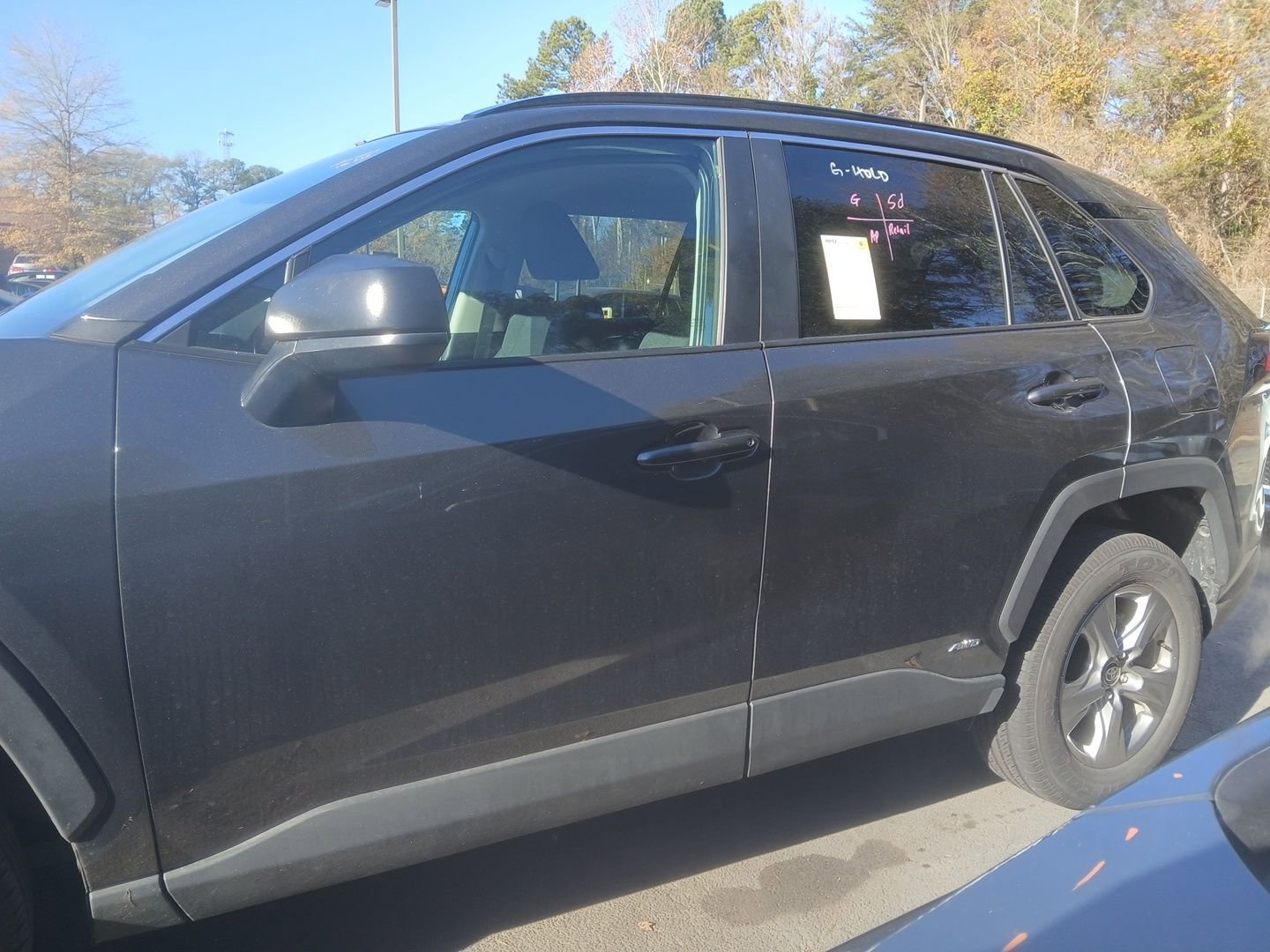 Thumbnail: 2025 Toyota RAV4 - 8