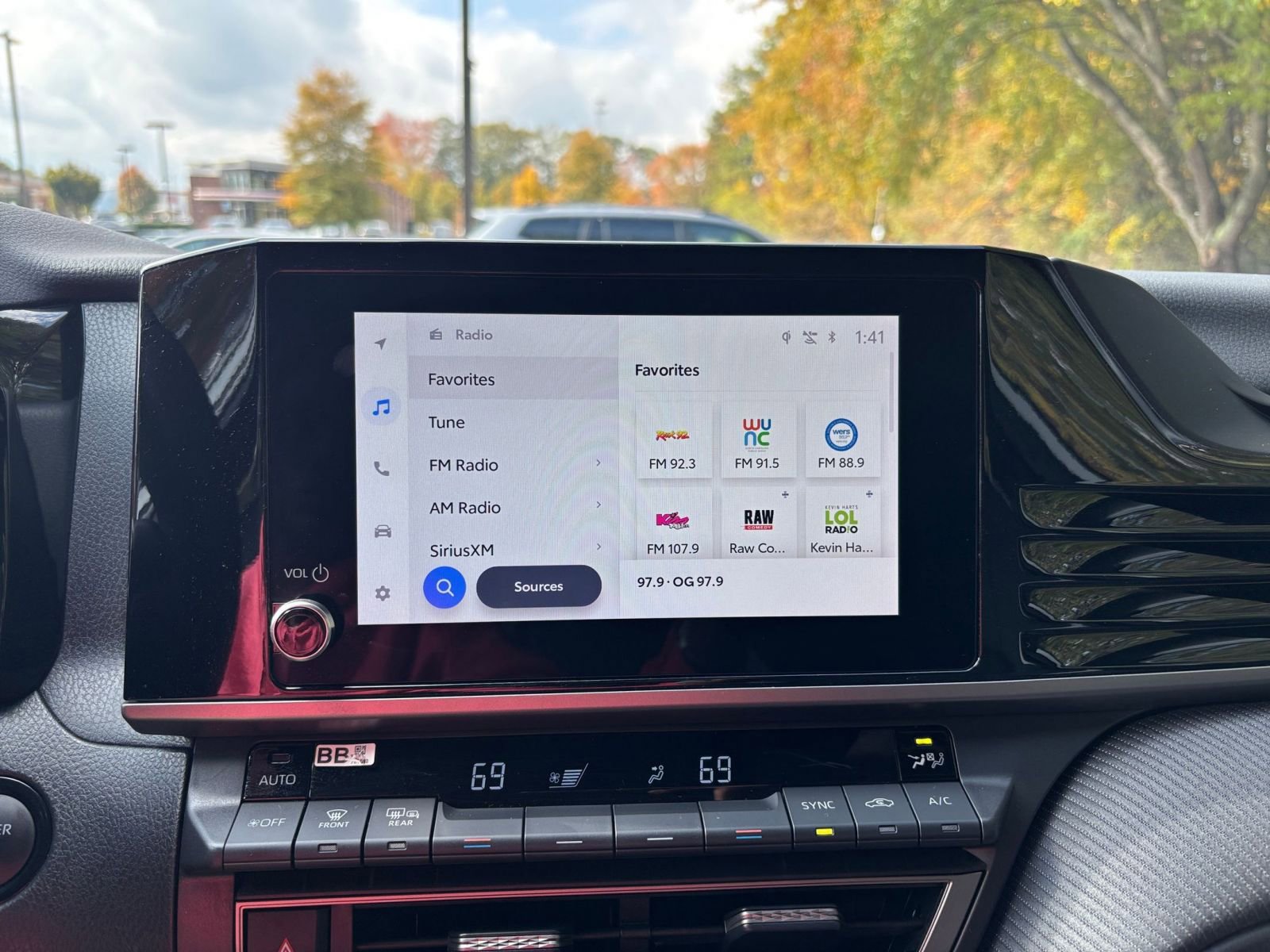 Thumbnail: 2025 Toyota Camry - 18