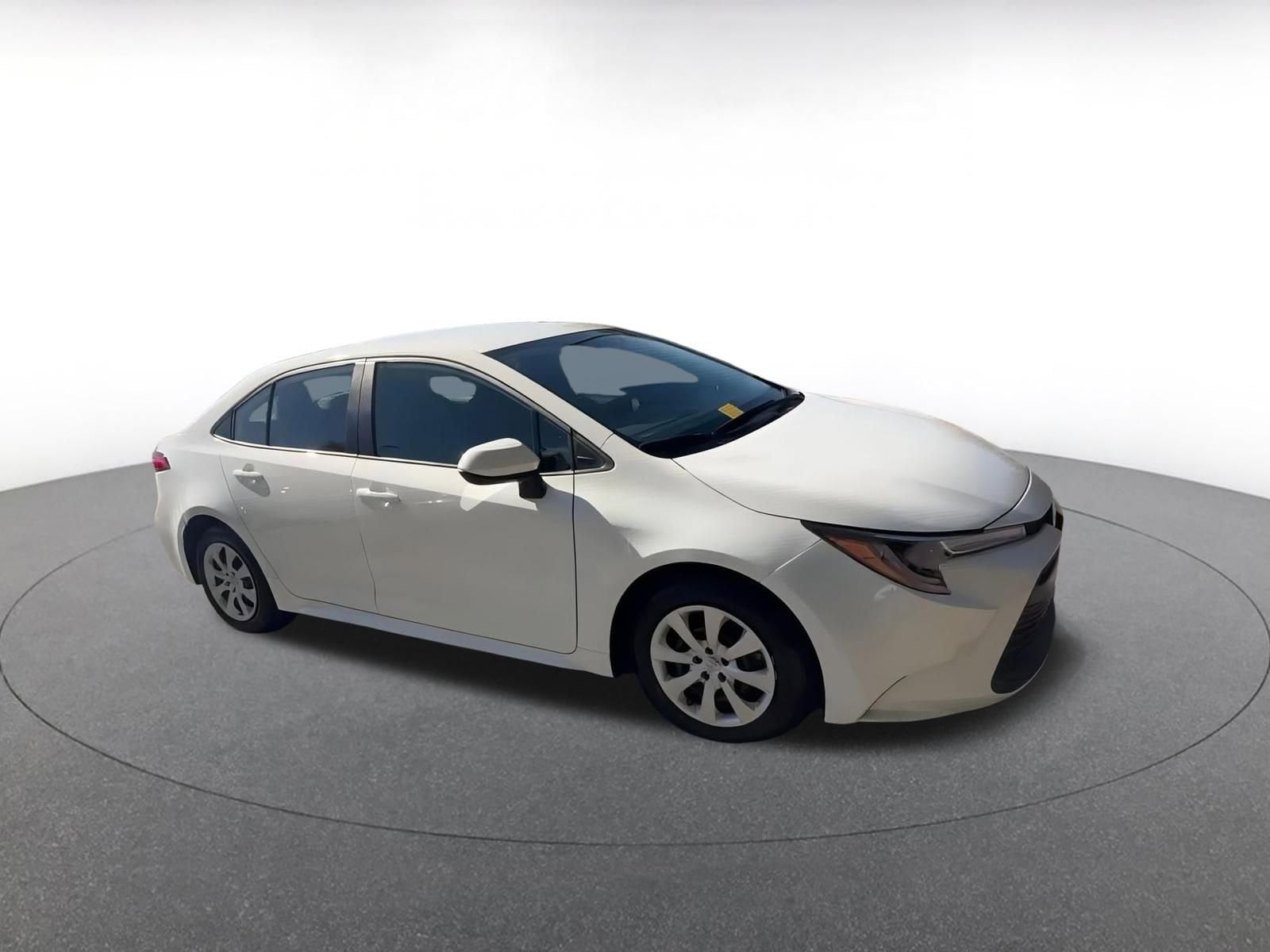 Thumbnail: 2025 Toyota Corolla - 2