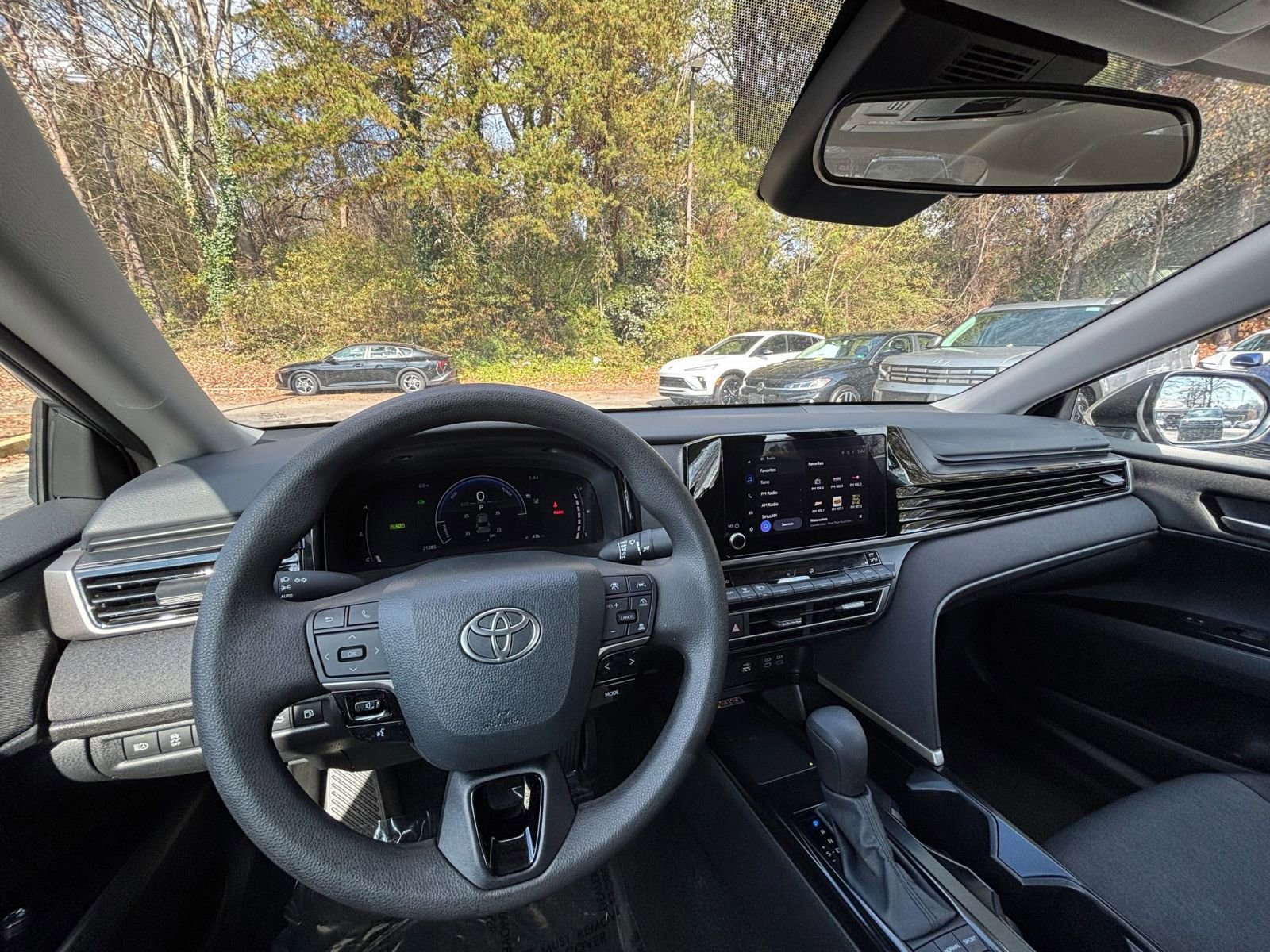 Thumbnail: 2025 Toyota Camry - 33