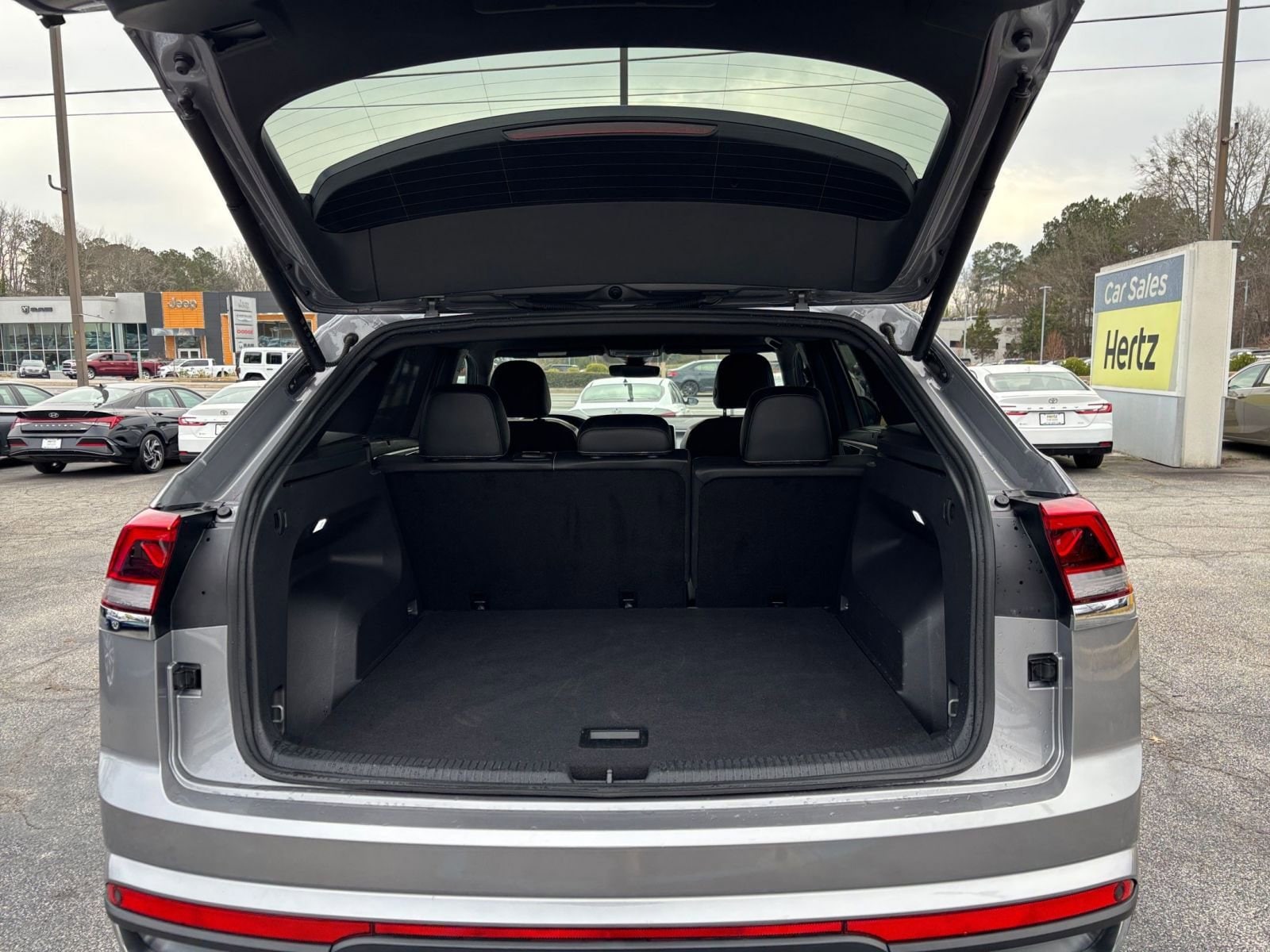 Thumbnail: 2025 Volkswagen Atlas - 31