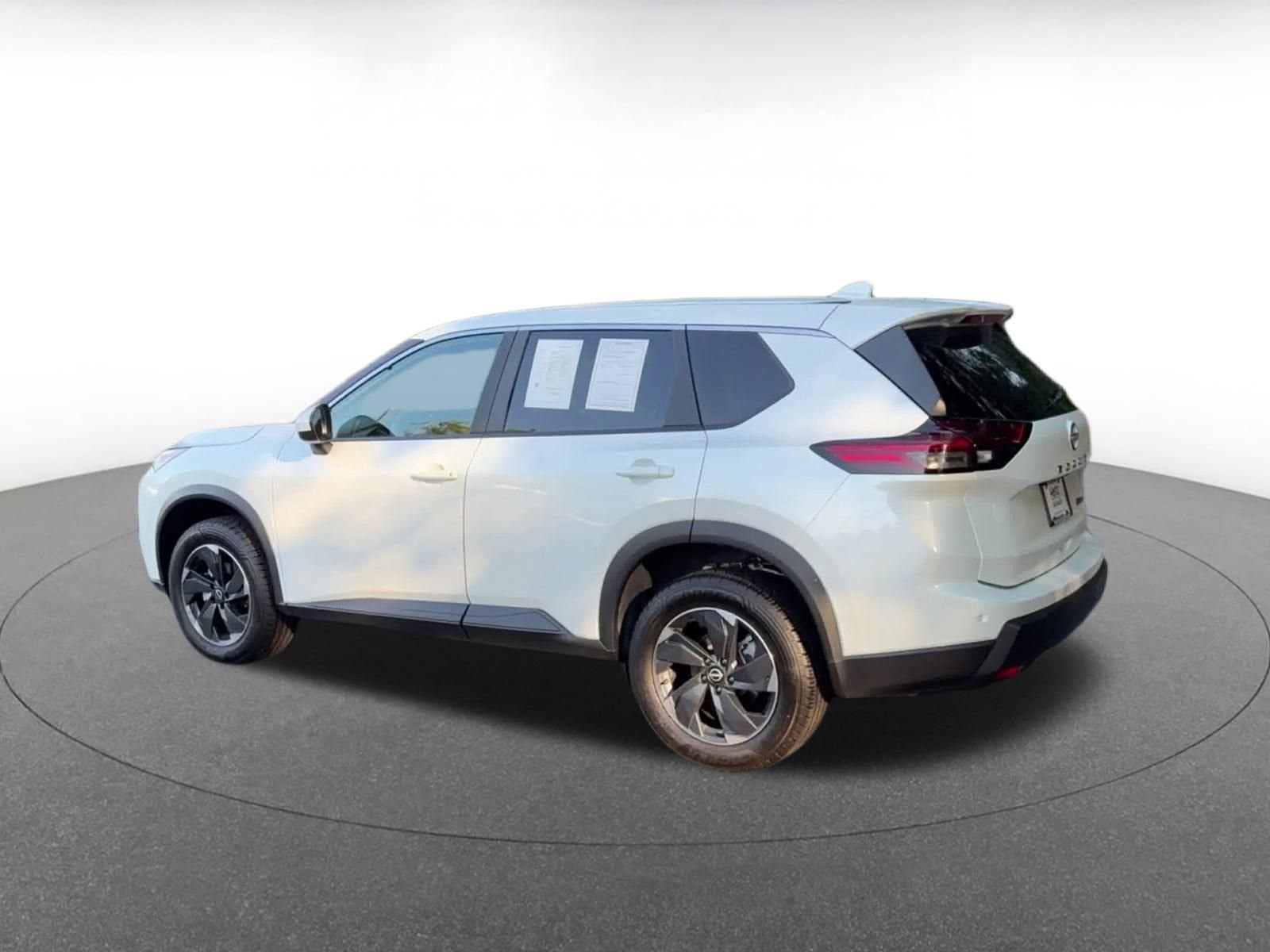 Thumbnail: 2024 Nissan Rogue - 10