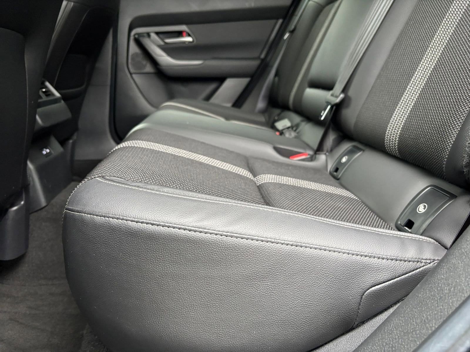 Thumbnail: 2025 Mazda CX-50 - 25