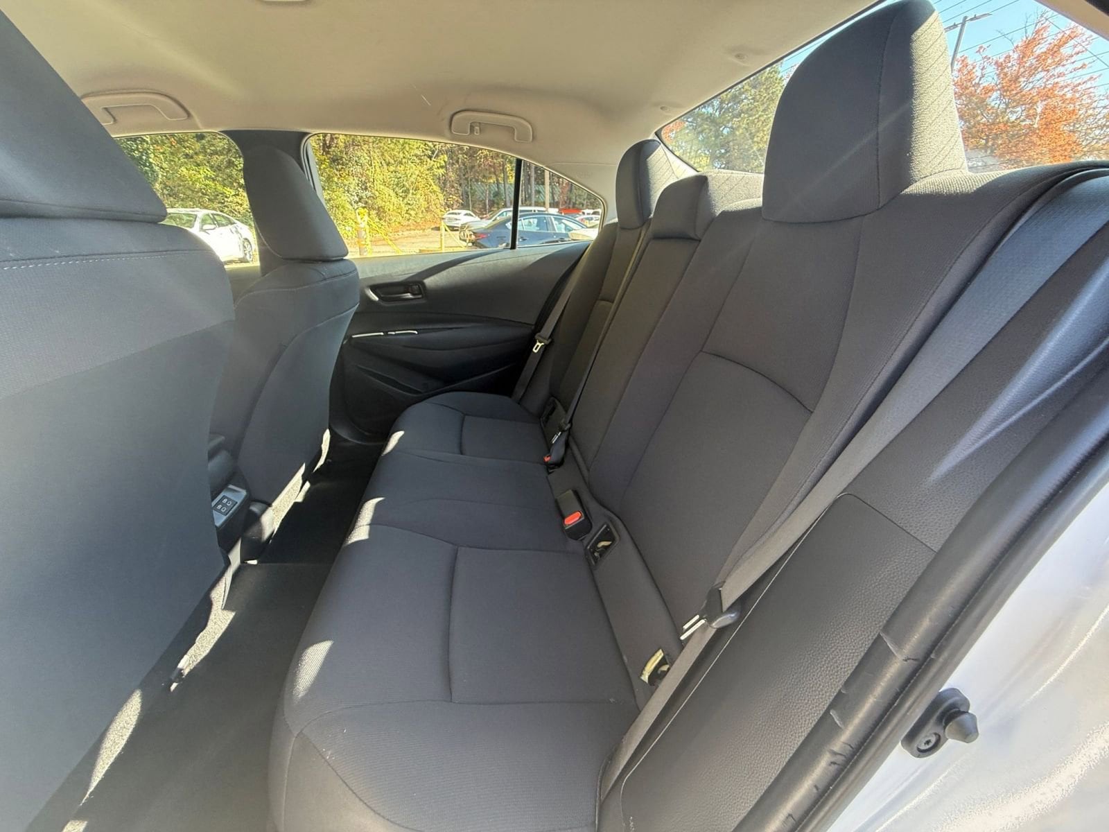 Thumbnail: 2025 Toyota Corolla - 25