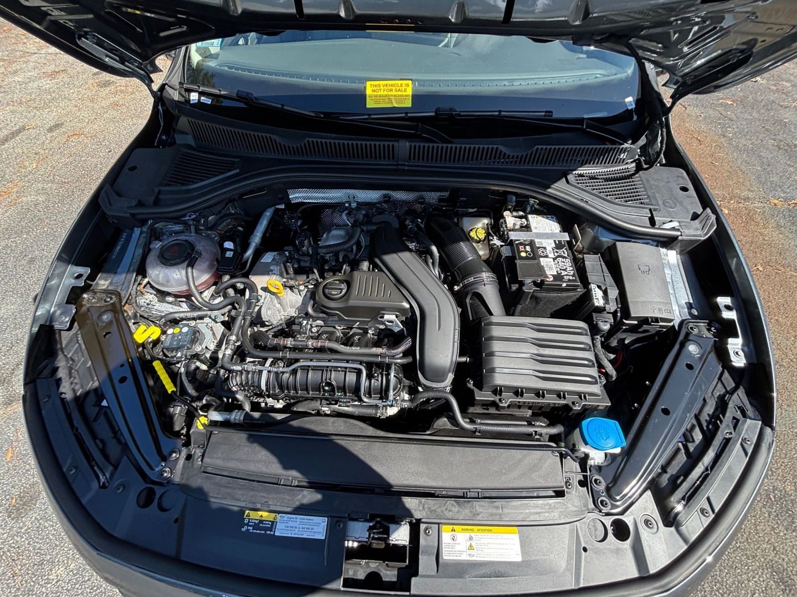 Thumbnail: 2025 Volkswagen Jetta - 32