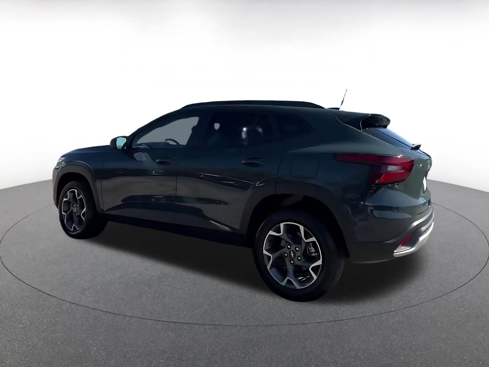 Thumbnail: 2025 Chevrolet Trax - 10