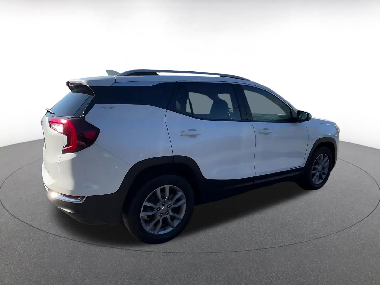 Thumbnail: 2024 GMC Terrain - 15