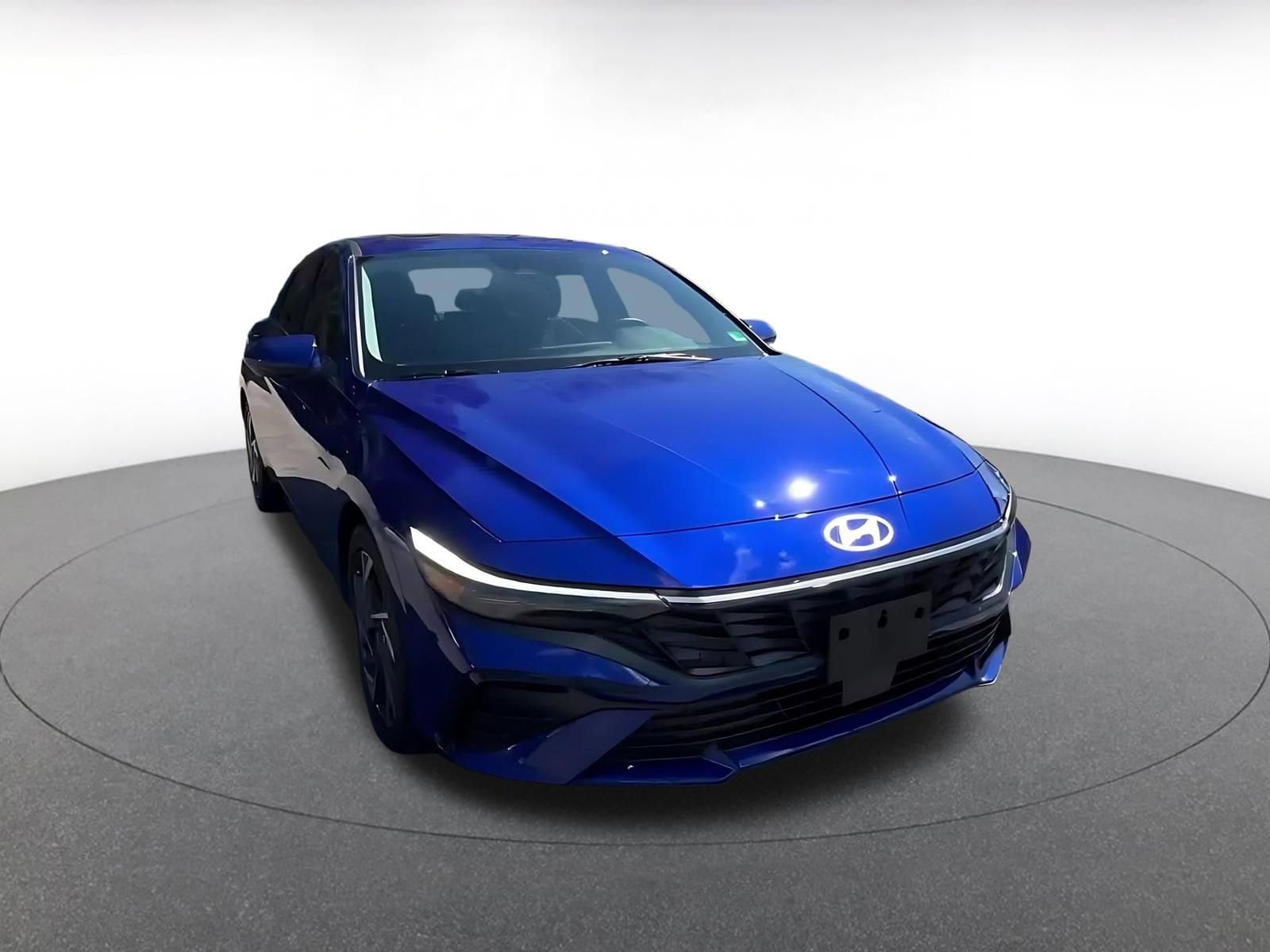 Thumbnail: 2025 Hyundai Elantra - 3