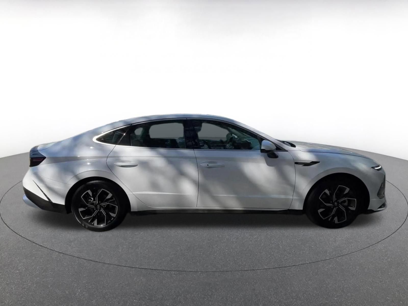 Thumbnail: 2025 Hyundai Sonata - 16