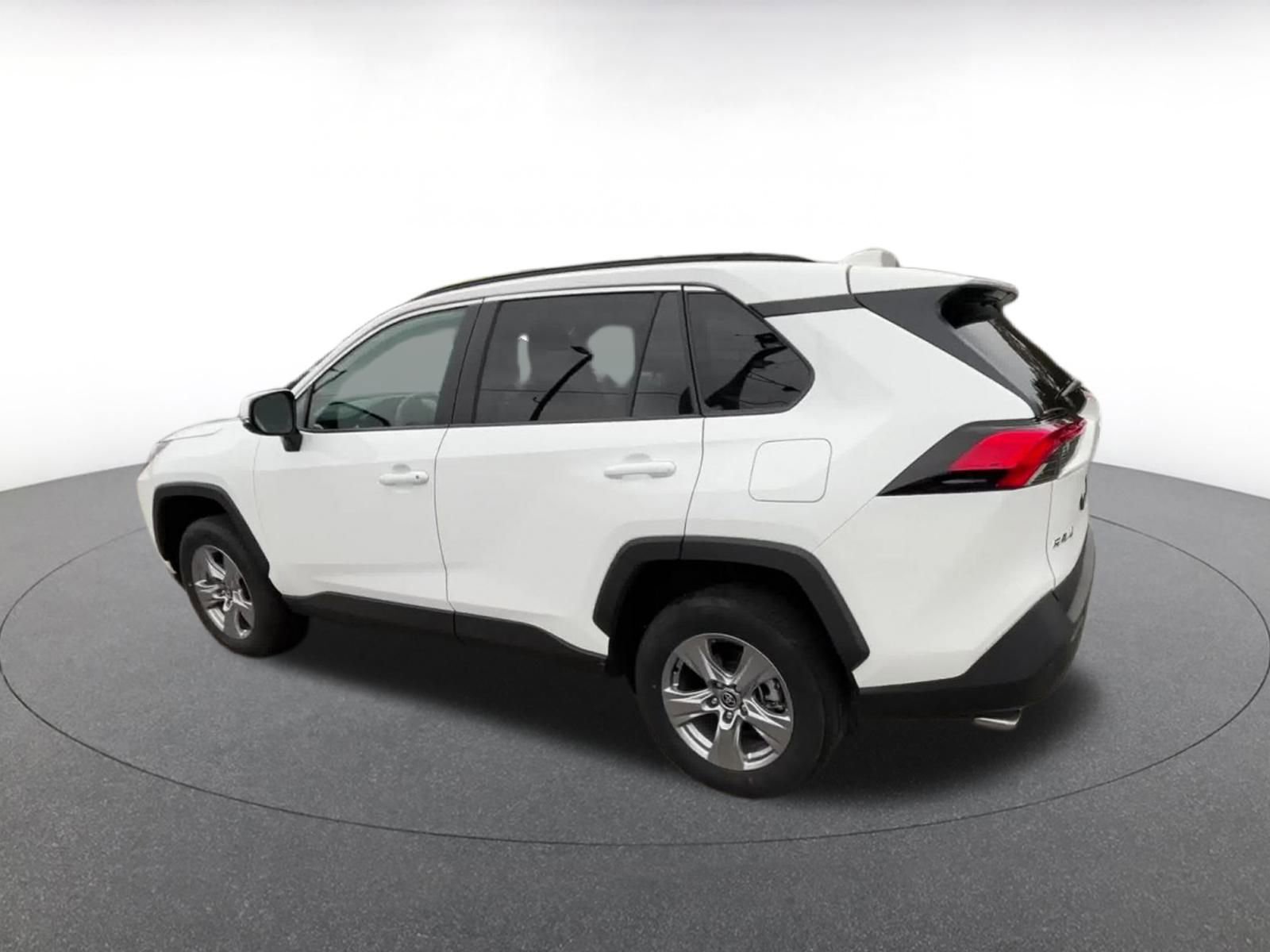 Thumbnail: 2025 Toyota RAV4 - 10