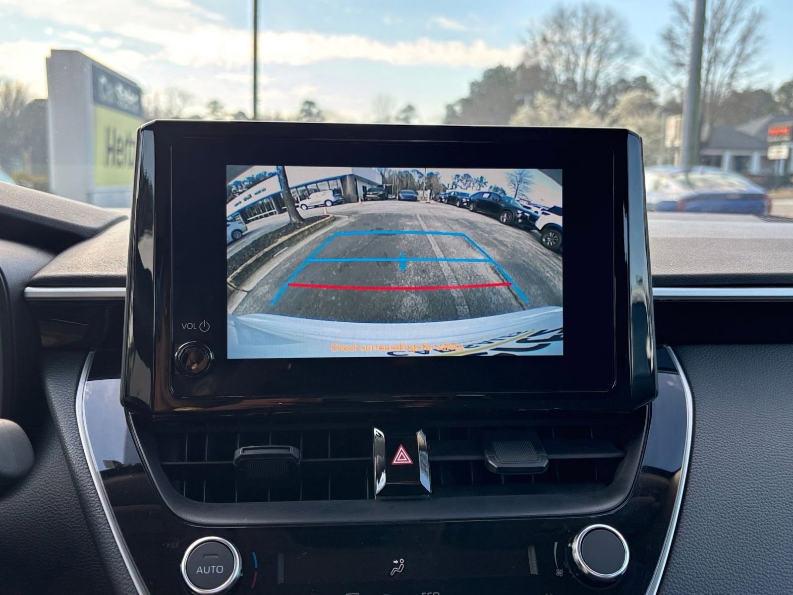 Thumbnail: 2025 Toyota Corolla - 24