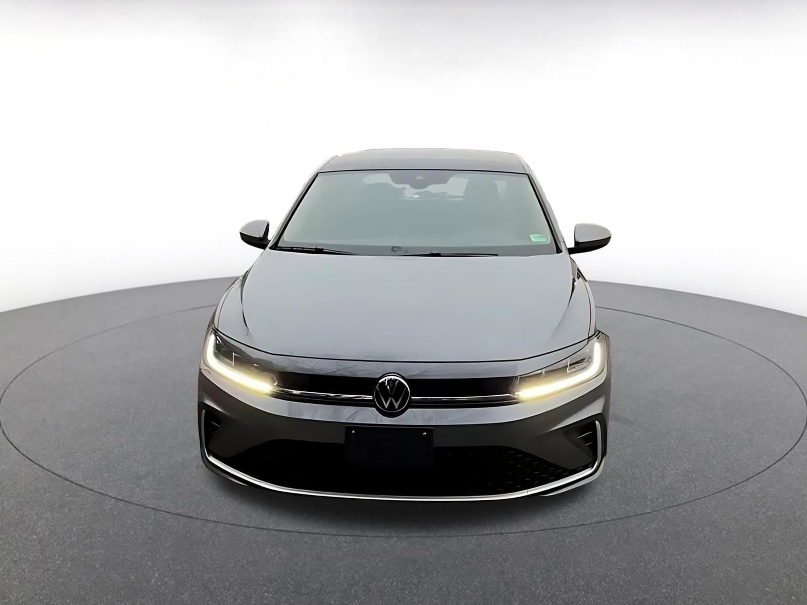 Thumbnail: 2025 Volkswagen Jetta - 4