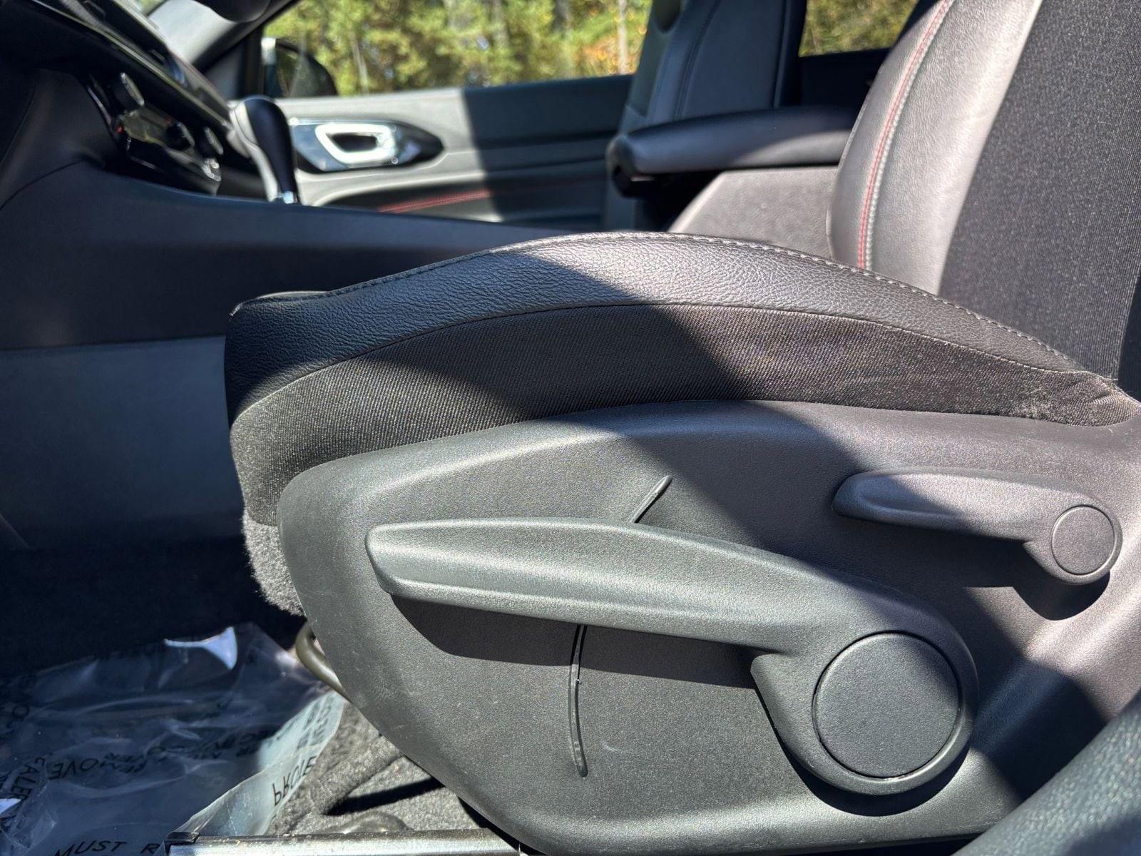 Thumbnail: 2025 Jeep Compass - 23