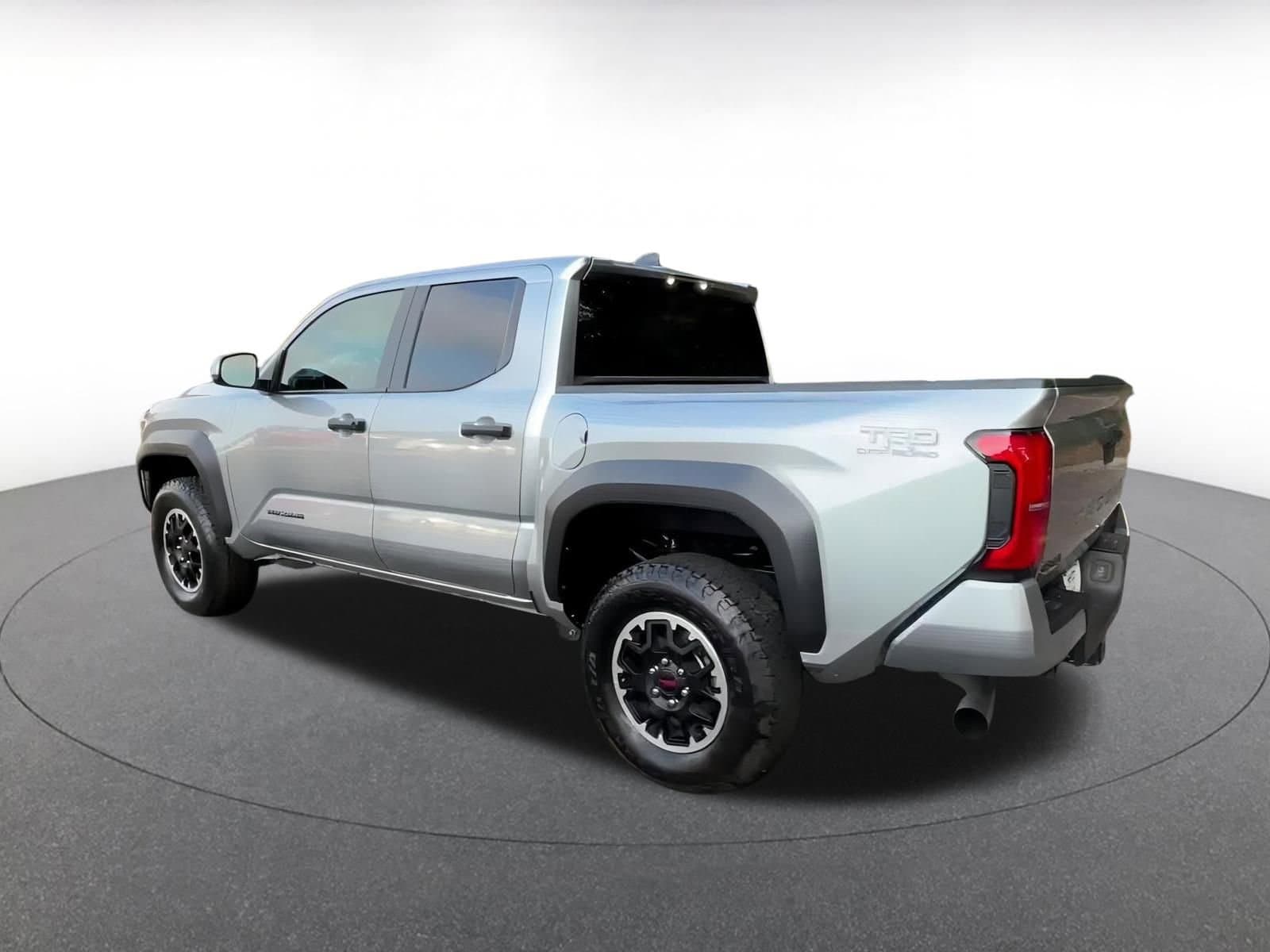 Thumbnail: 2025 Toyota Tacoma - 10