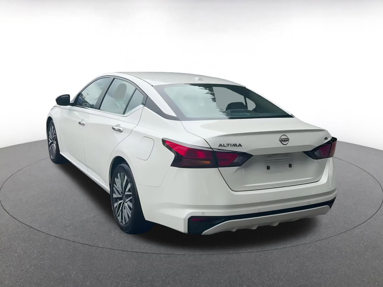 Thumbnail: 2024 Nissan Altima - 11
