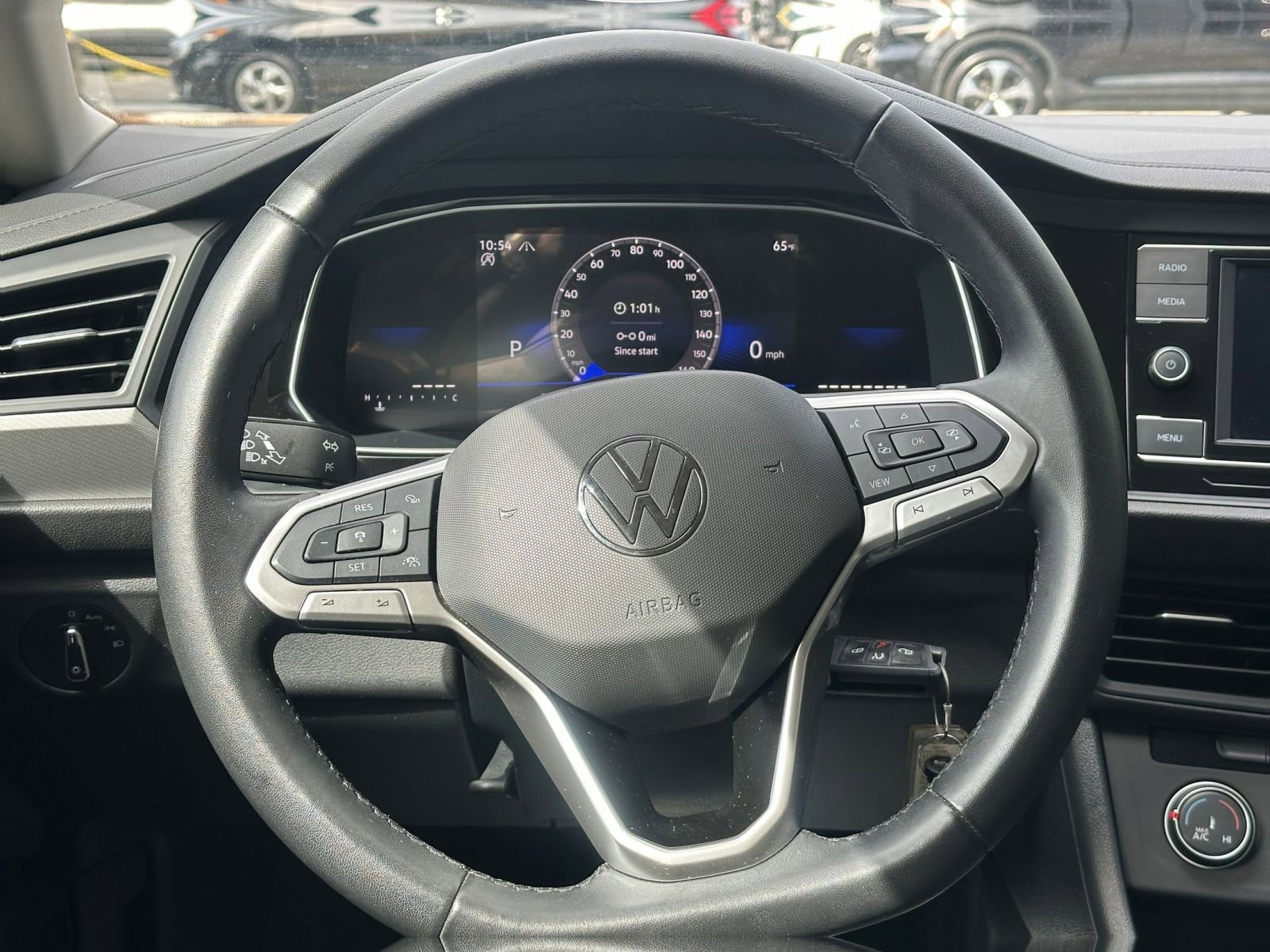Thumbnail: 2024 Volkswagen Jetta - 28