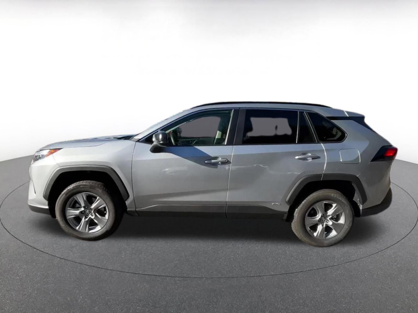 Thumbnail: 2025 Toyota RAV4 - 9