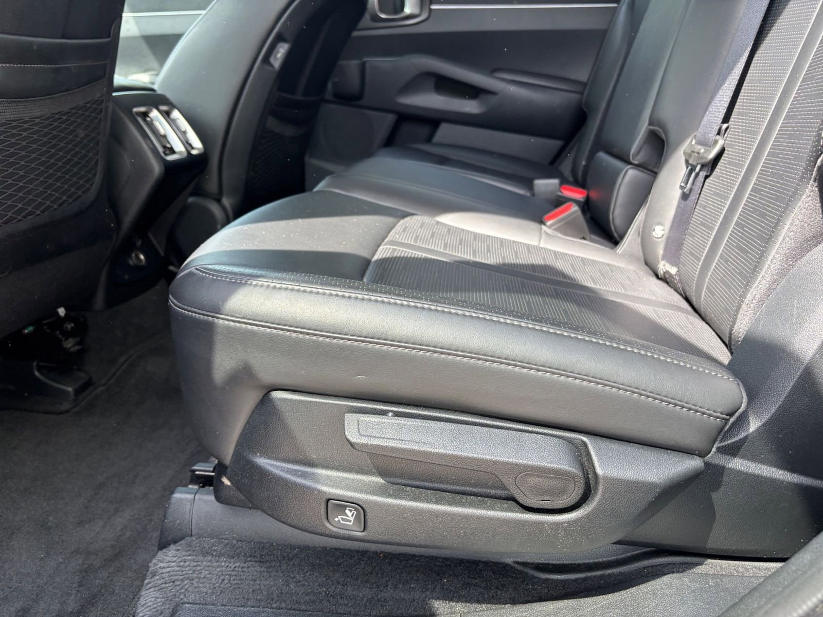 Thumbnail: 2024 Kia Sorento - 27