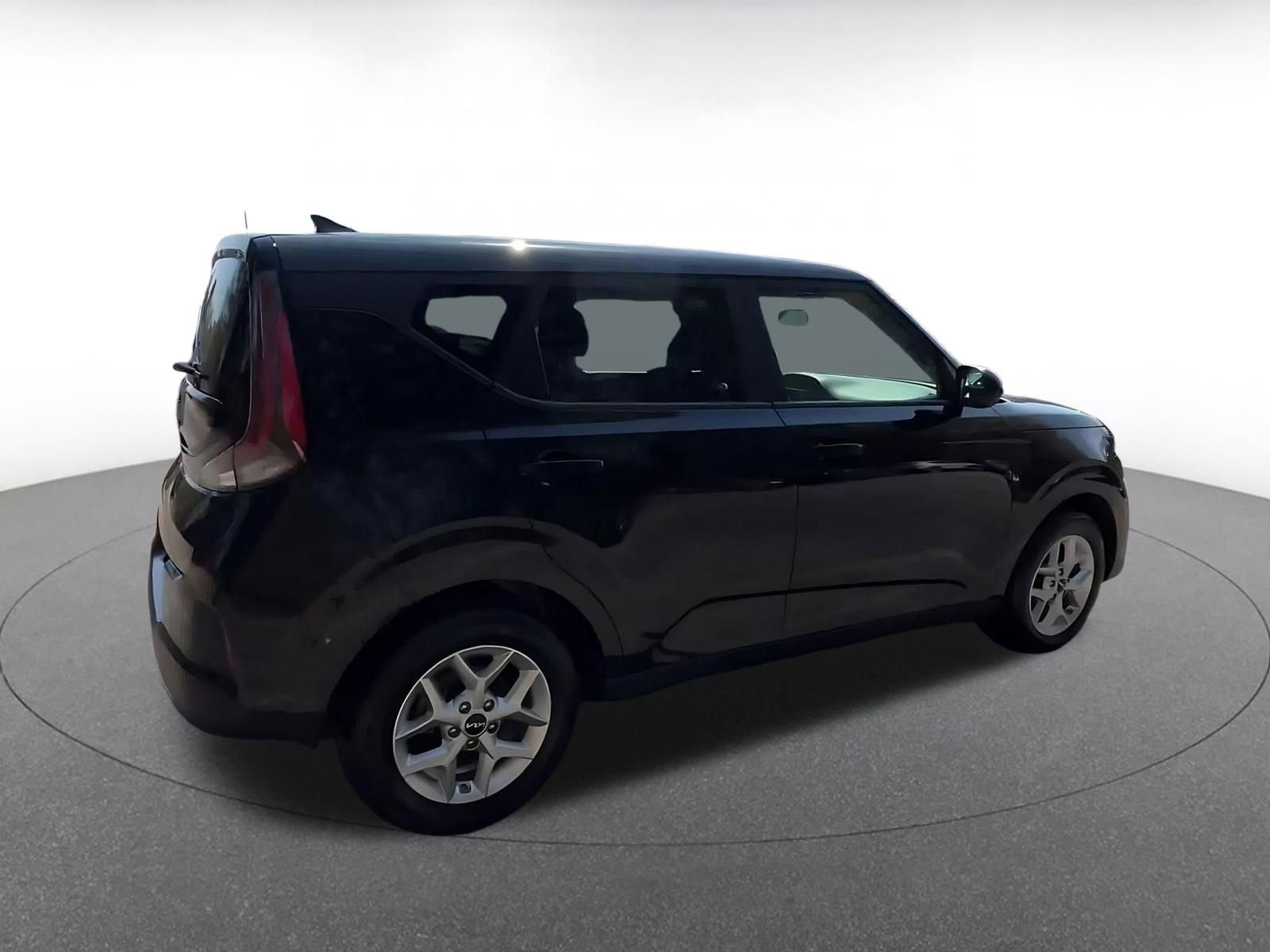 Thumbnail: 2025 Kia Soul - 15