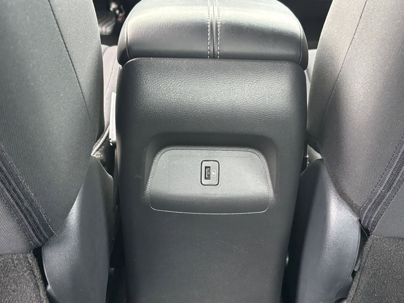 Thumbnail: 2025 Nissan Sentra - 24