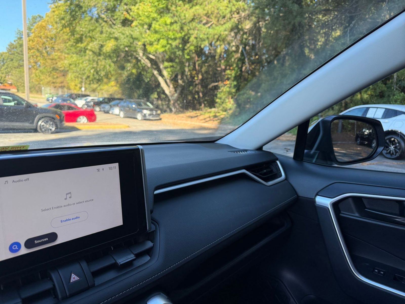 Thumbnail: 2025 Toyota RAV4 - 35