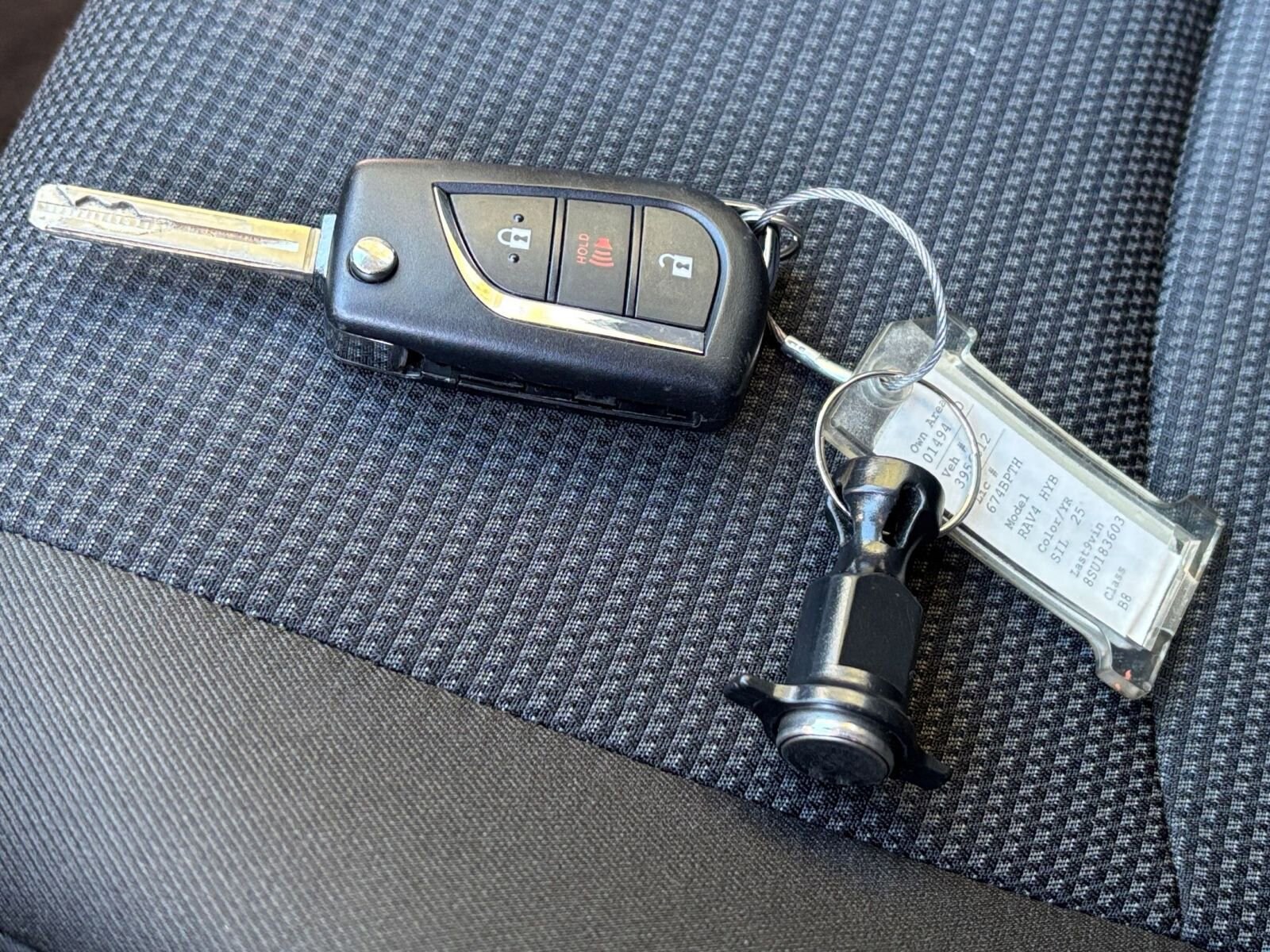 Thumbnail: 2025 Toyota RAV4 - 22