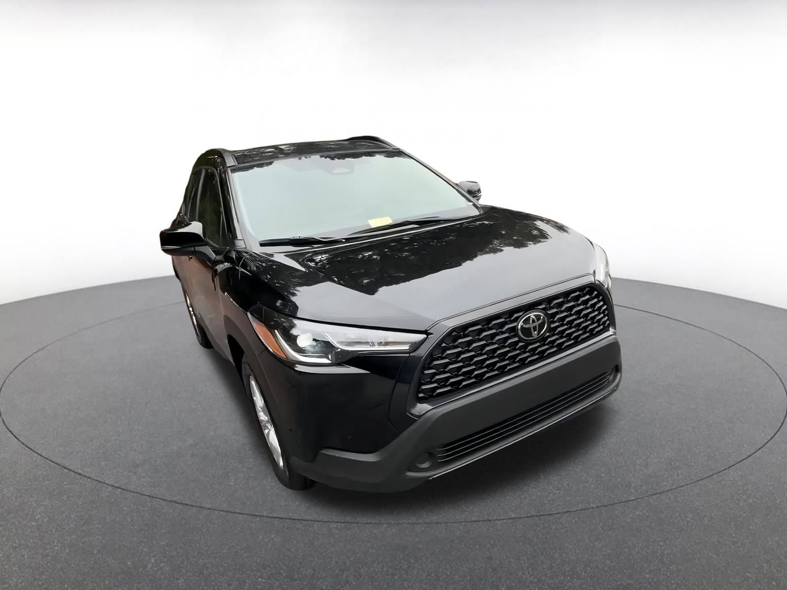 Thumbnail: 2025 Toyota Corolla Cross - 3