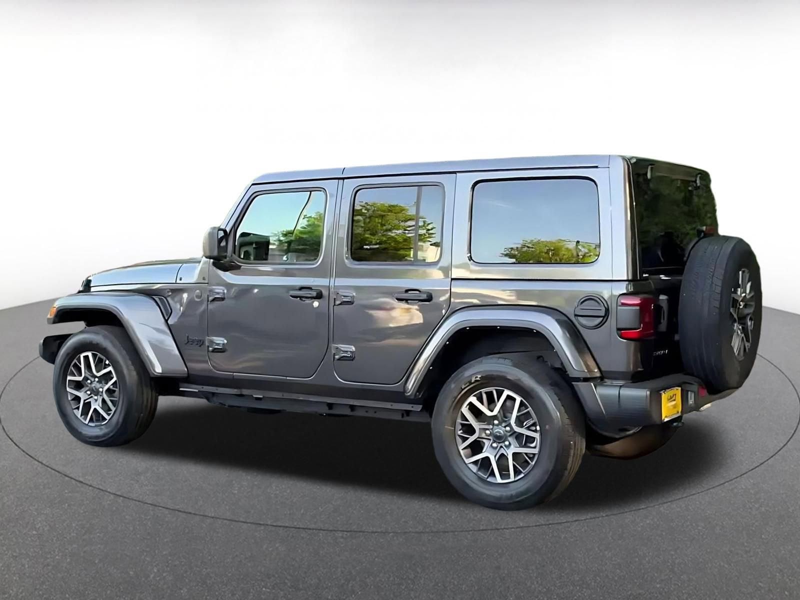 Thumbnail: 2025 Jeep Wrangler - 10