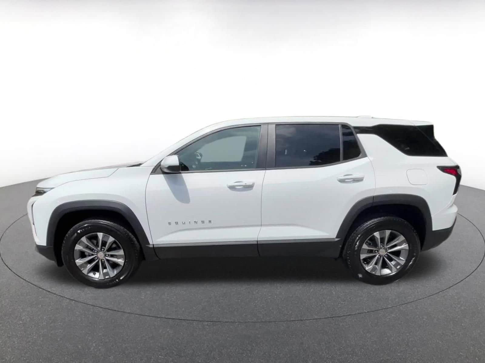 Thumbnail: 2025 Chevrolet Equinox - 9