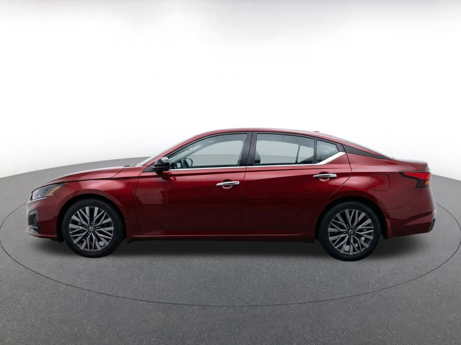 Thumbnail: 2025 Nissan Altima - 4