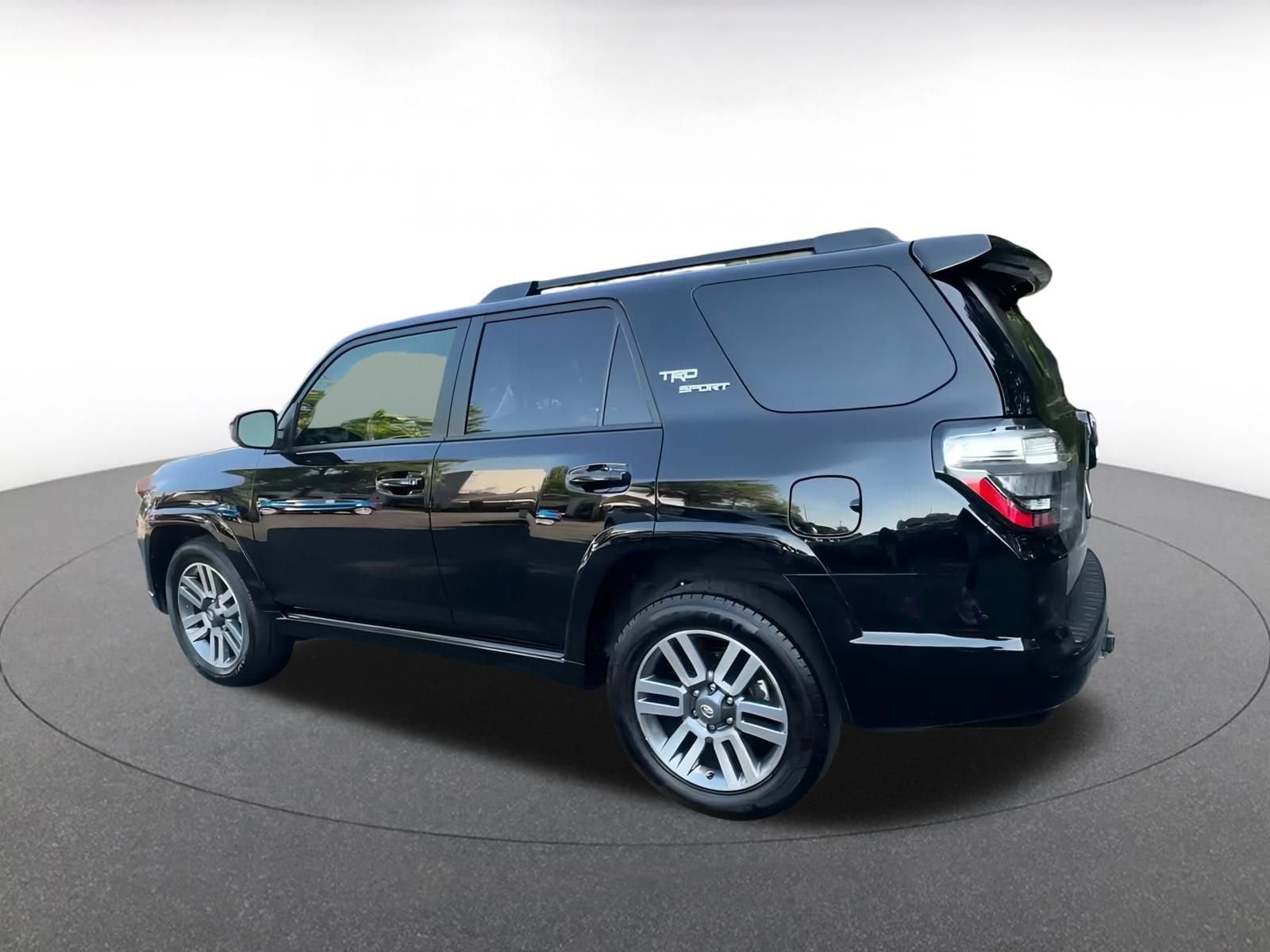 Thumbnail: 2024 Toyota 4Runner - 10