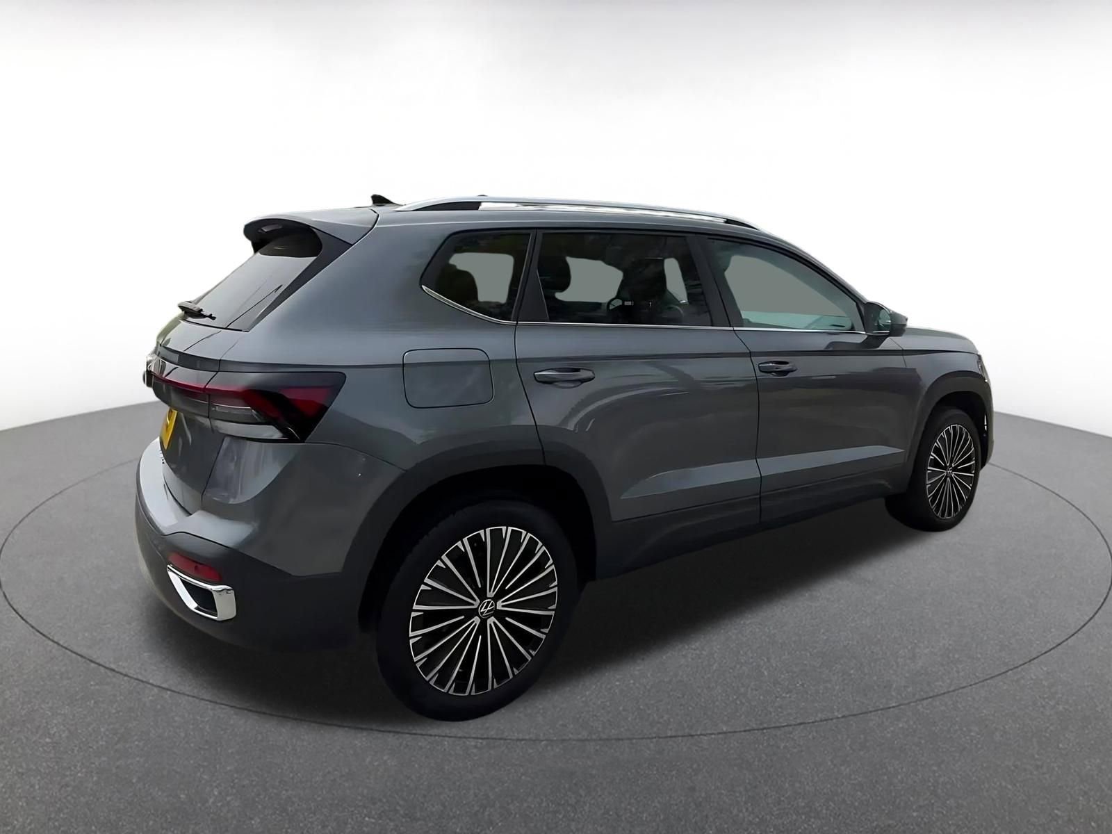 Thumbnail: 2025 Volkswagen Taos - 14