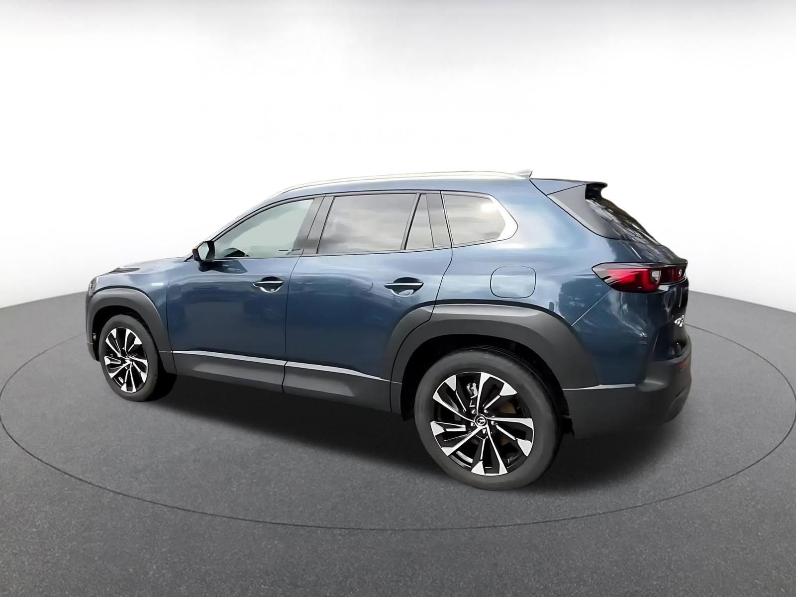 Thumbnail: 2025 Mazda CX-50 - 10