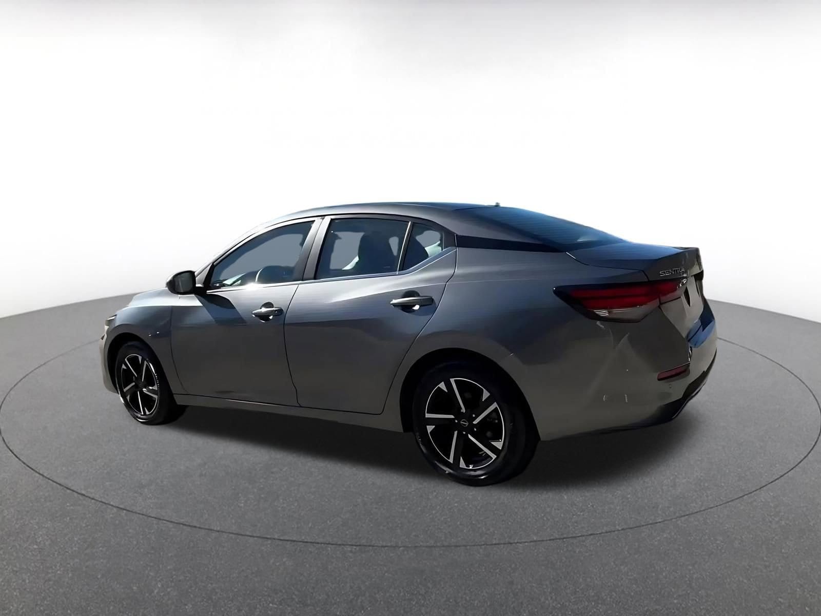 Thumbnail: 2025 Nissan Sentra - 9