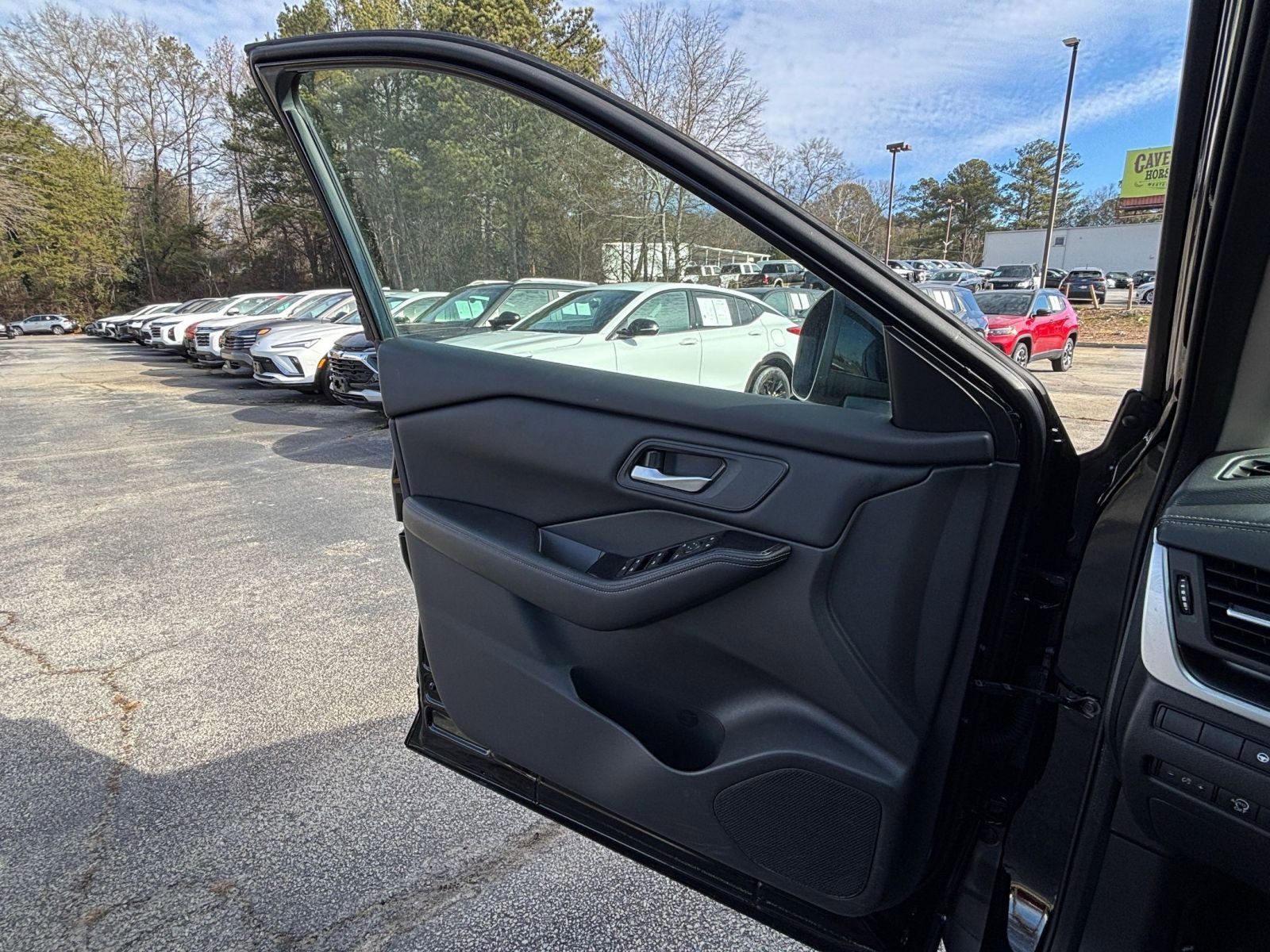 Thumbnail: 2025 Nissan Rogue - 18