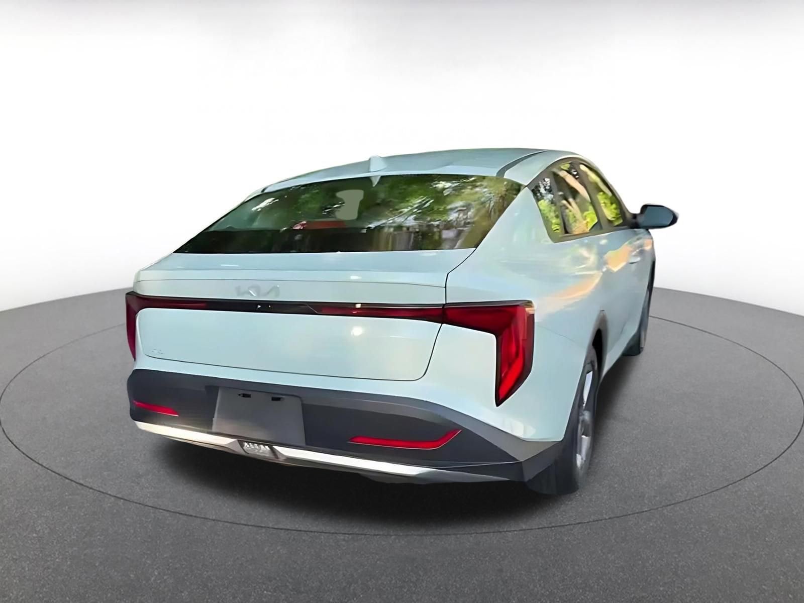 Thumbnail: 2025 Kia K4 - 14