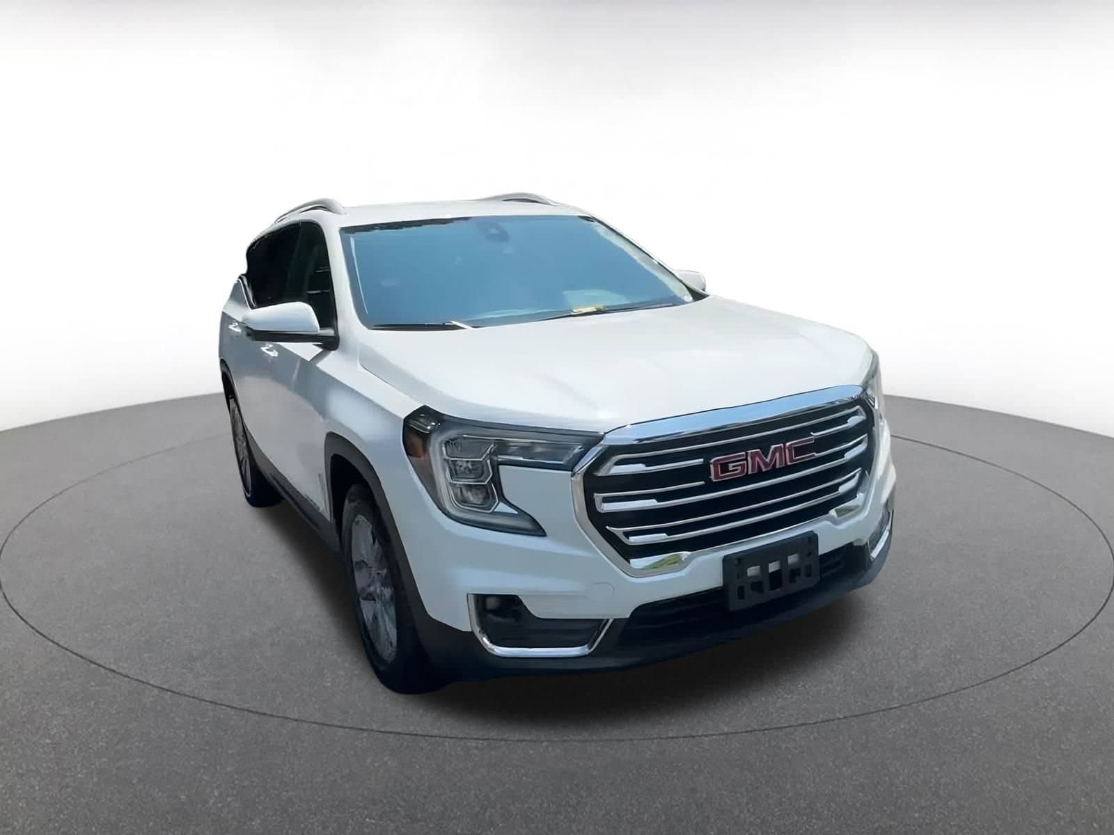 Thumbnail: 2024 GMC Terrain - 3