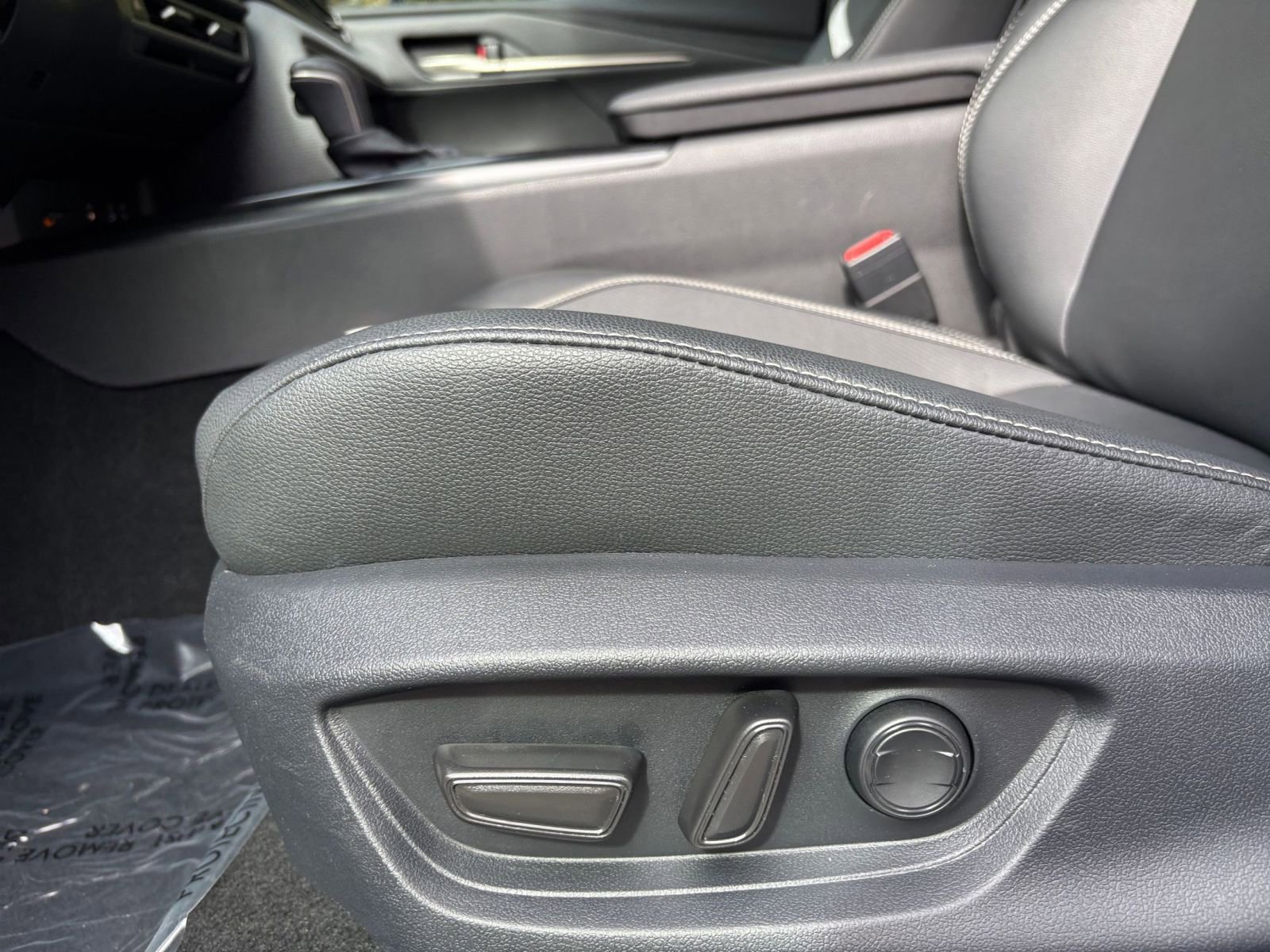 Thumbnail: 2025 Toyota Camry - 27