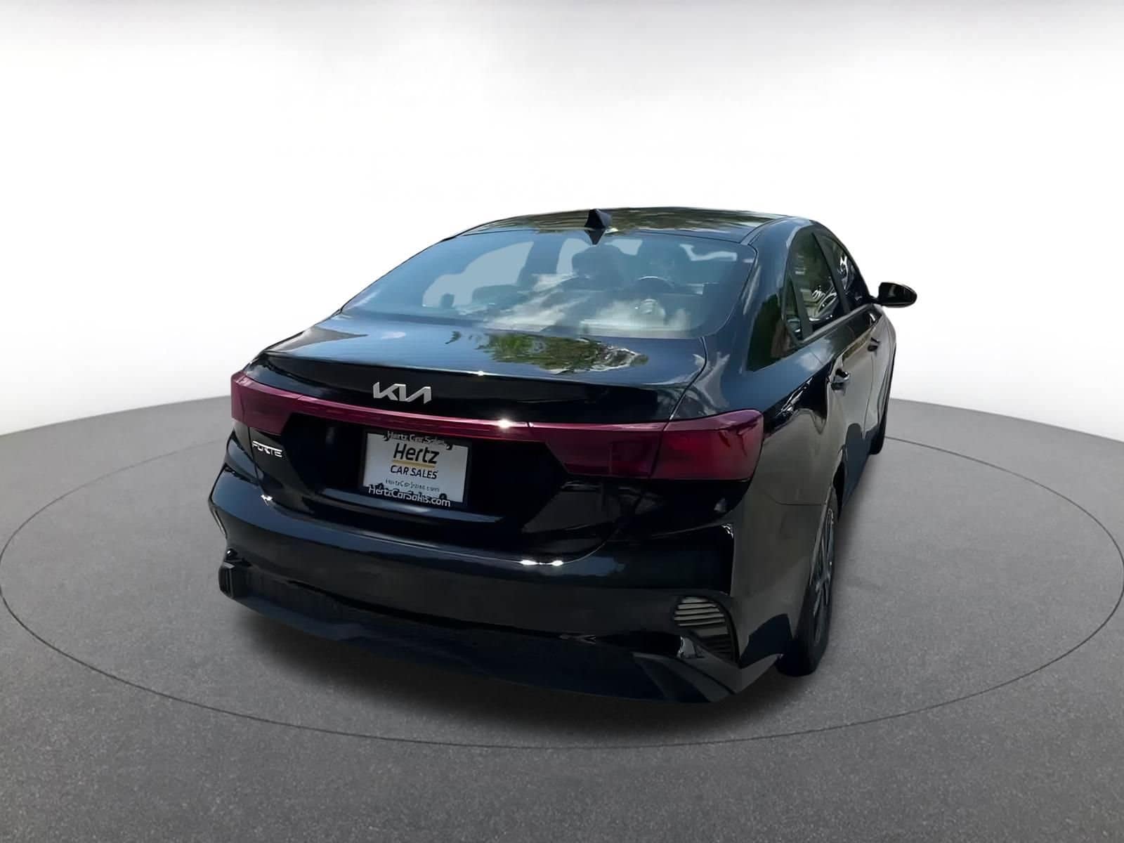 Thumbnail: 2024 Kia Forte - 15