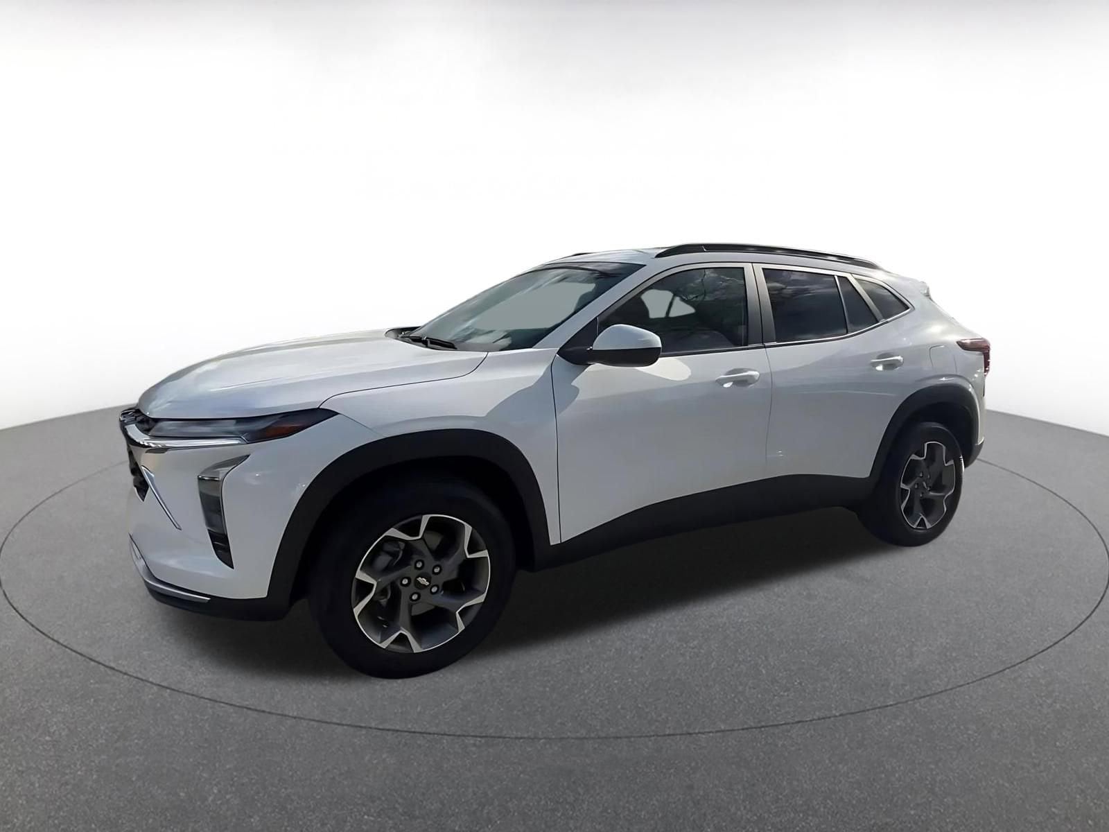 Thumbnail: 2025 Chevrolet Trax - 8