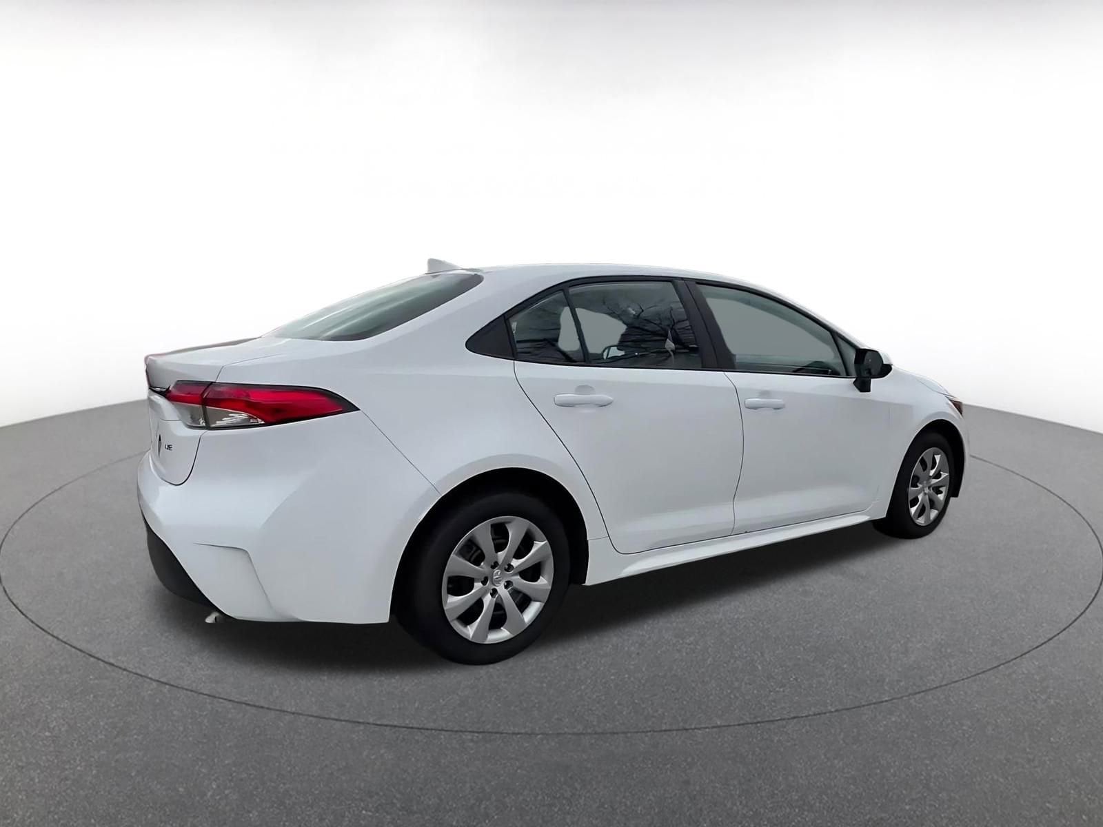 Thumbnail: 2025 Toyota Corolla - 15