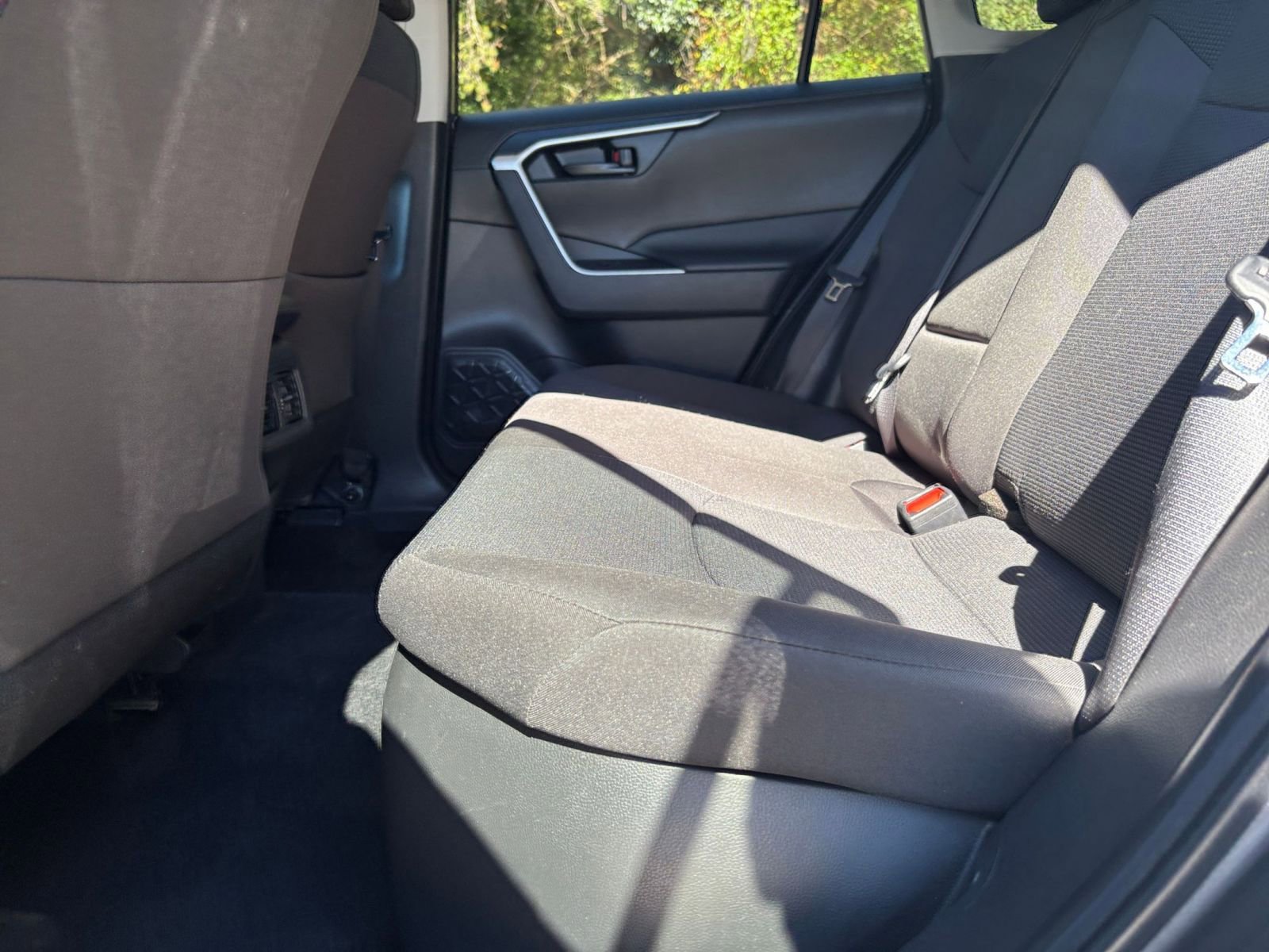 Thumbnail: 2025 Toyota RAV4 - 25