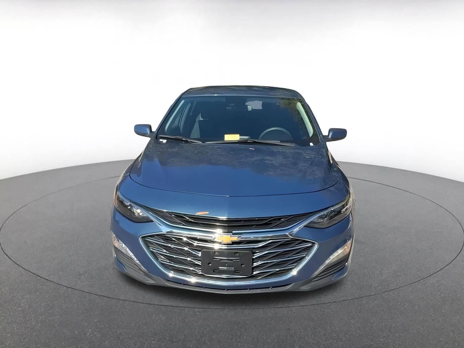 Thumbnail: 2024 Chevrolet Malibu - 4