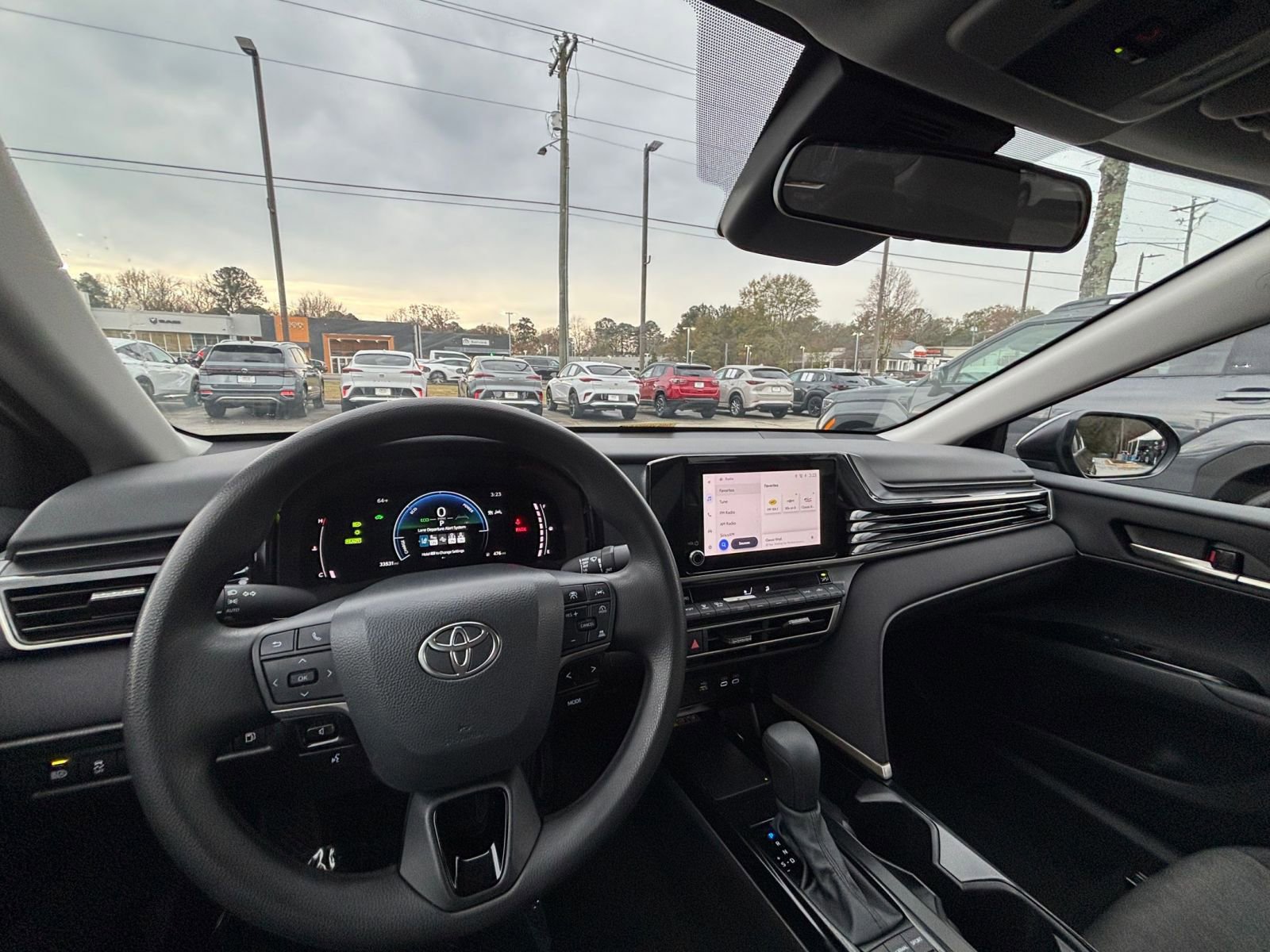 Thumbnail: 2025 Toyota Camry - 33