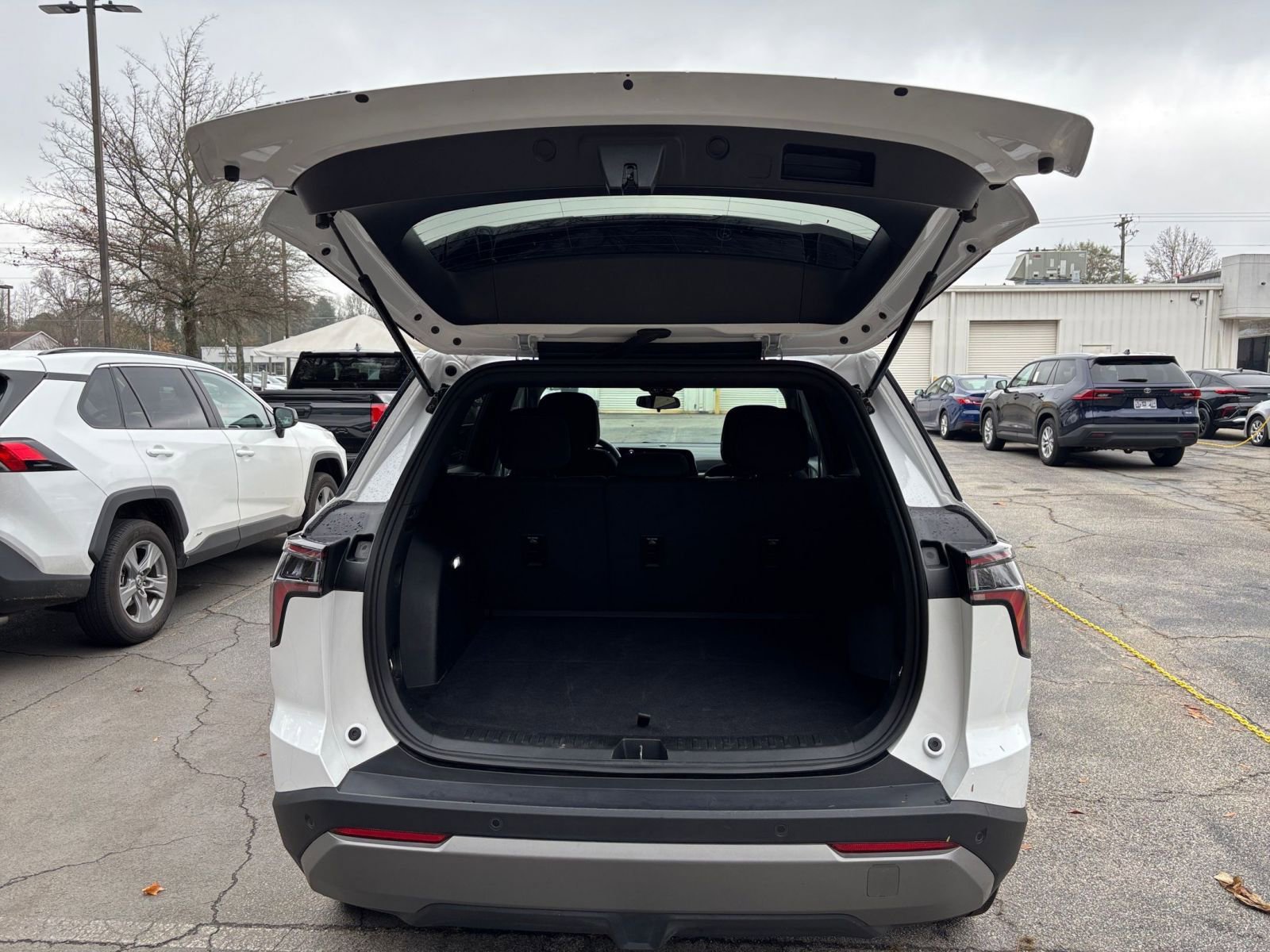 Thumbnail: 2025 Chevrolet Equinox - 31