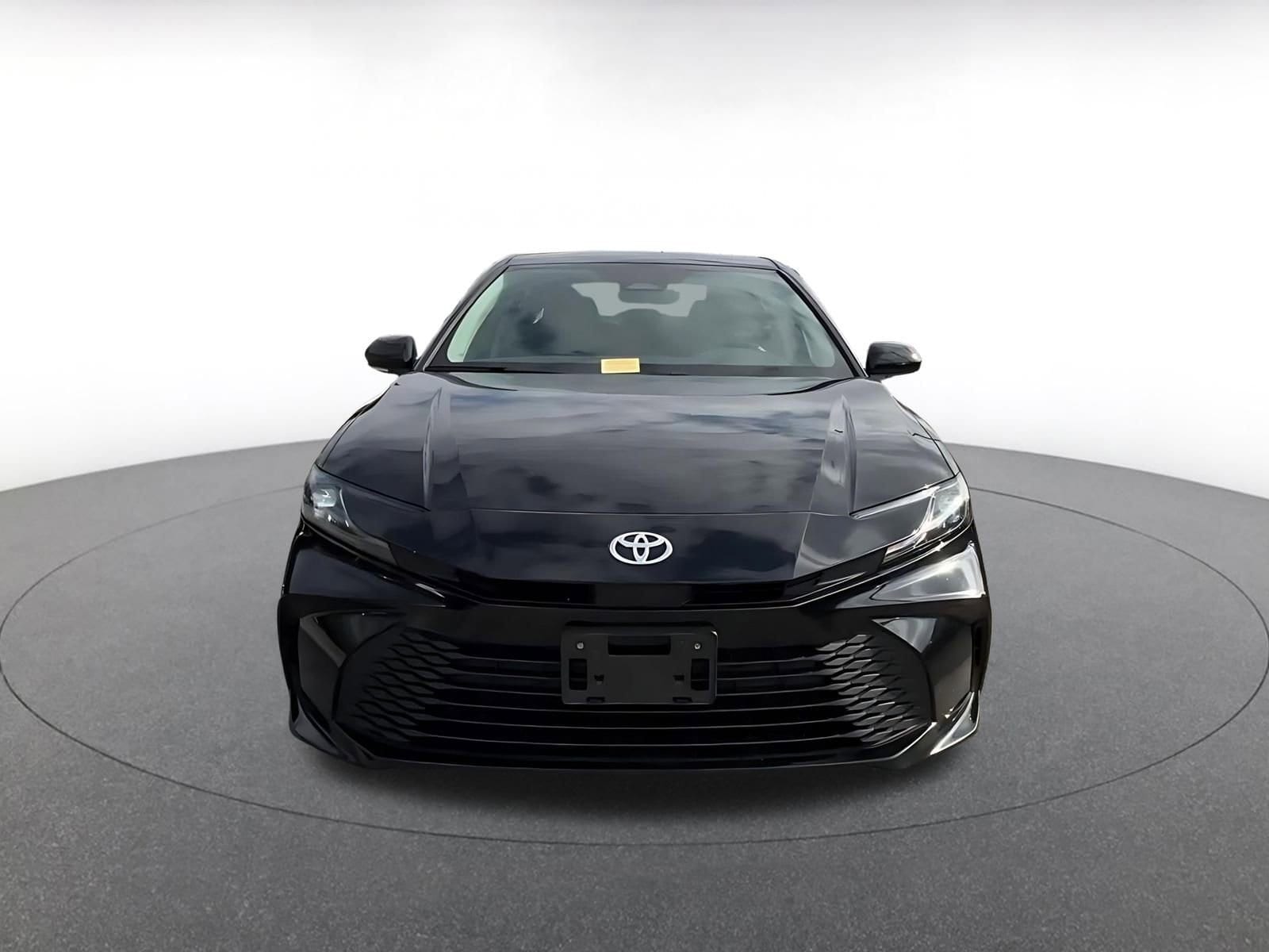Thumbnail: 2025 Toyota Camry - 4