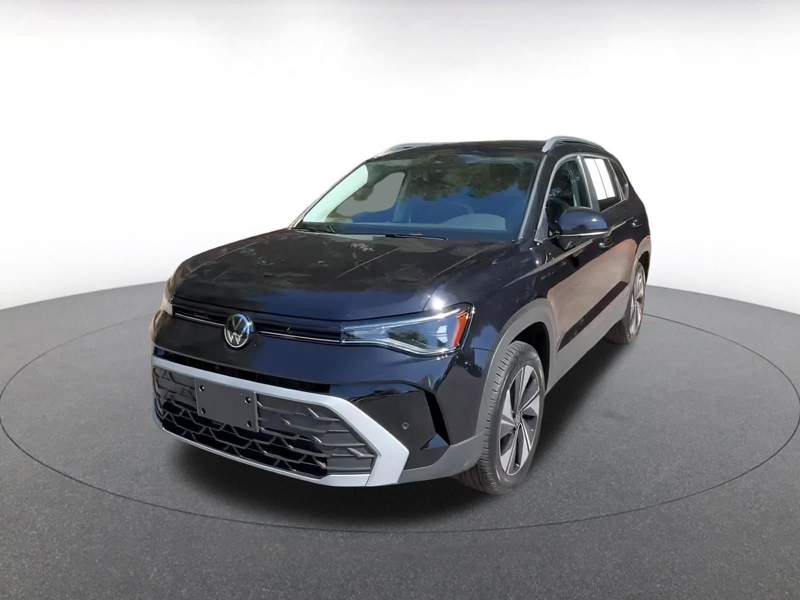 Thumbnail: 2025 Volkswagen Taos - 4