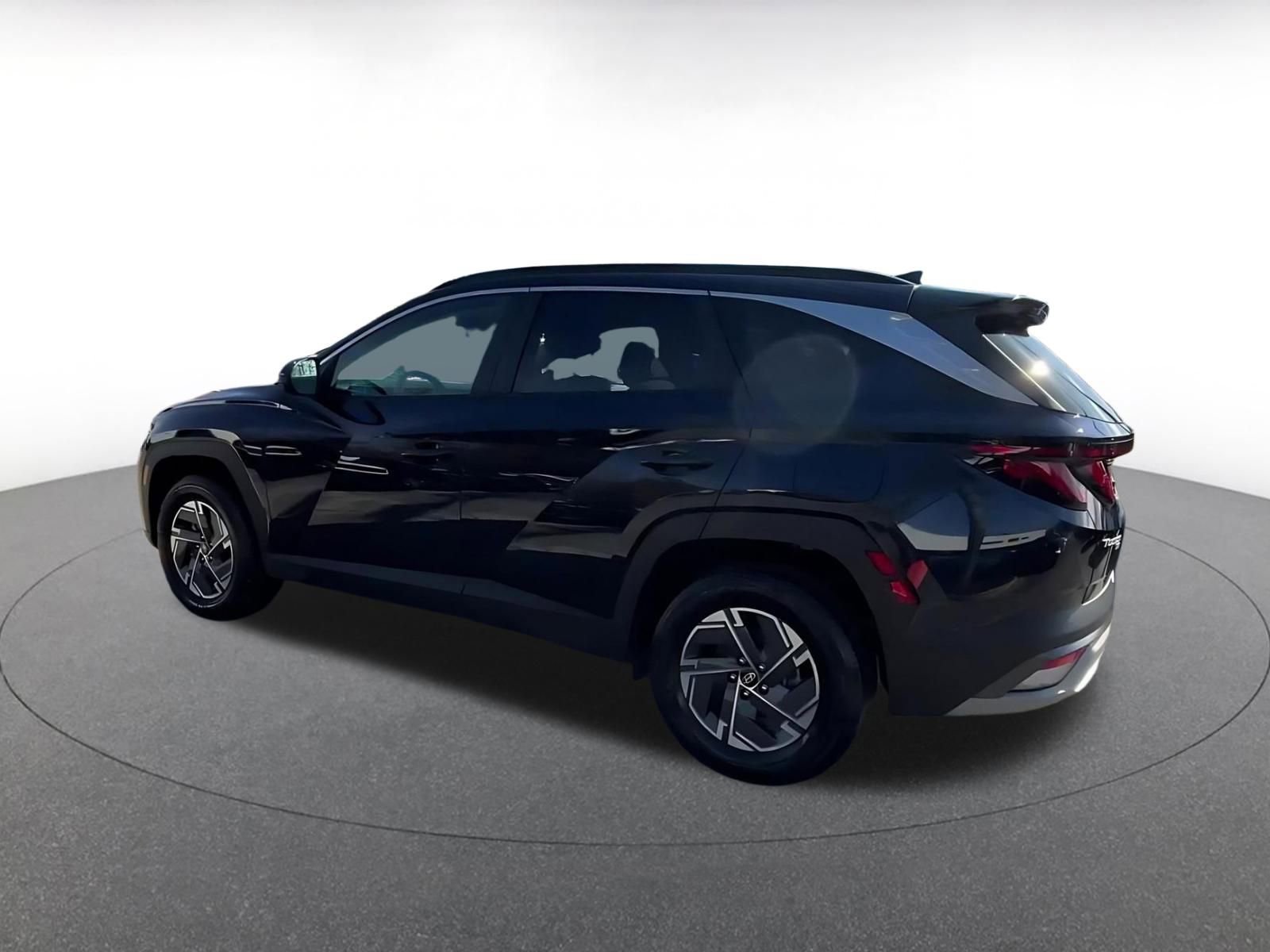 Thumbnail: 2025 Hyundai Tucson - 10