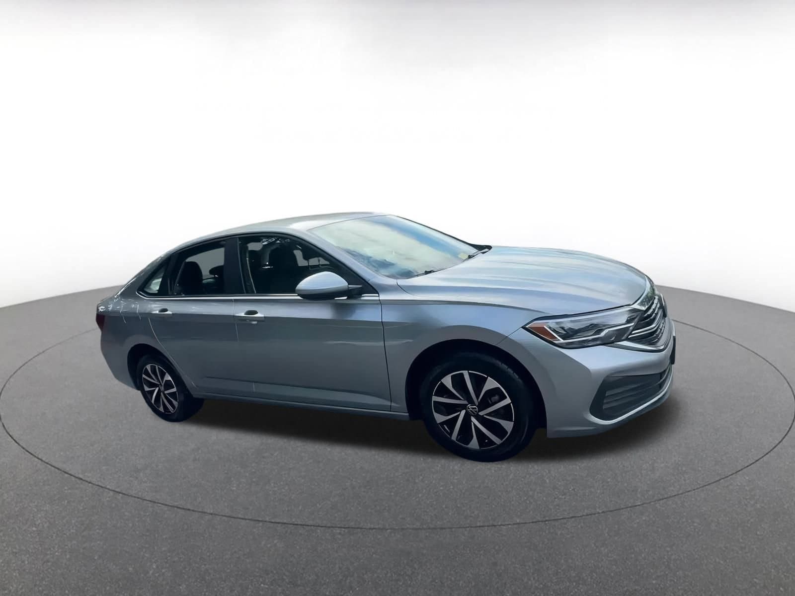 Thumbnail: 2024 Volkswagen Jetta - 2